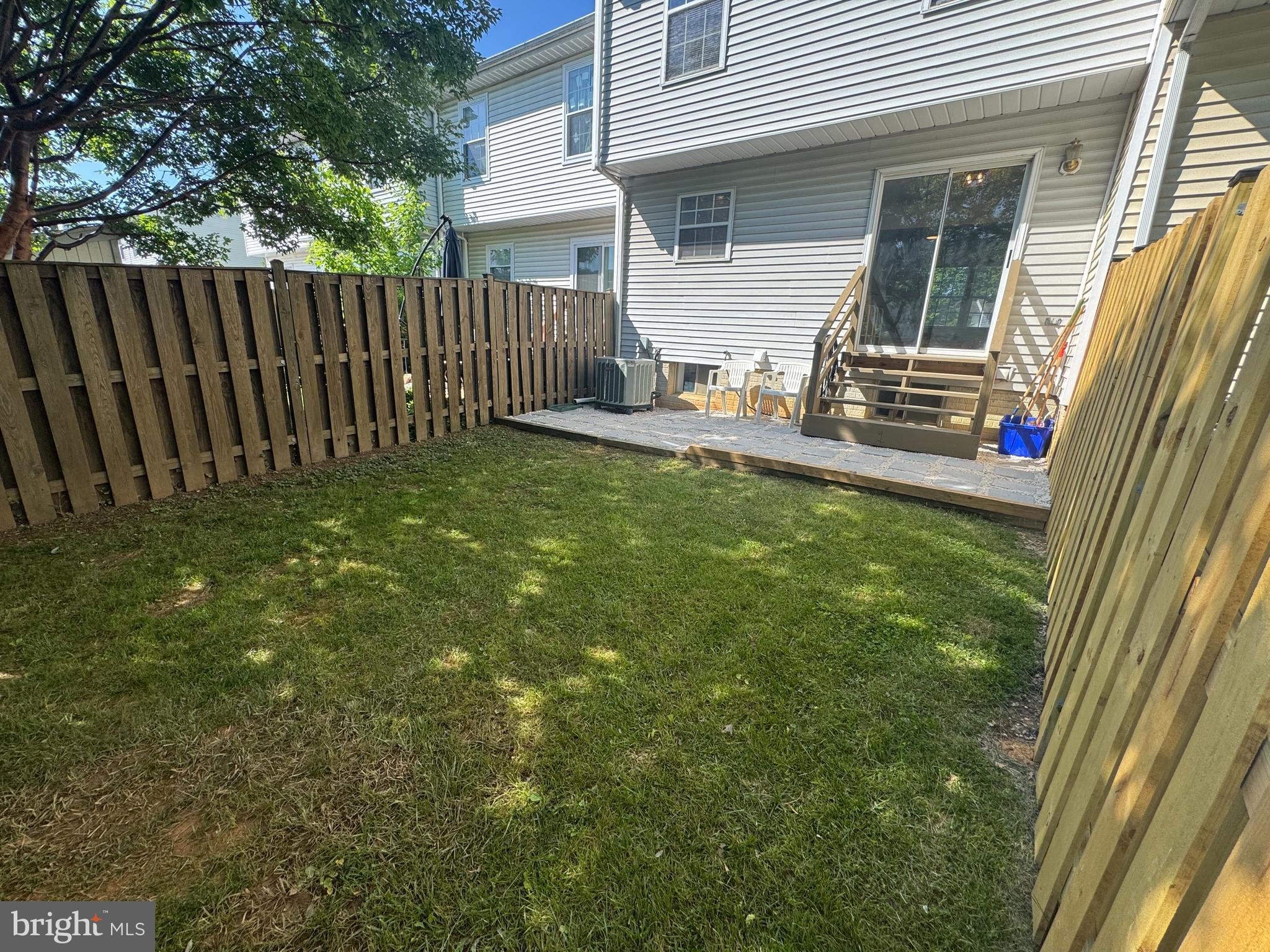 ROBIN MEADOWS - Residential Lease