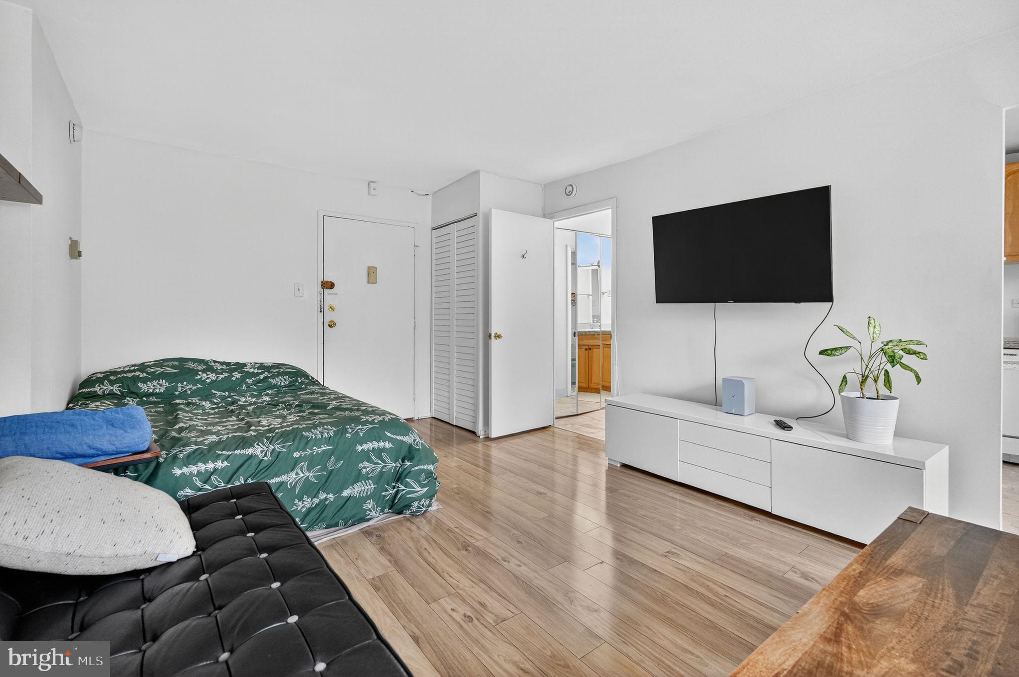 1420 N N STREET NW 1013