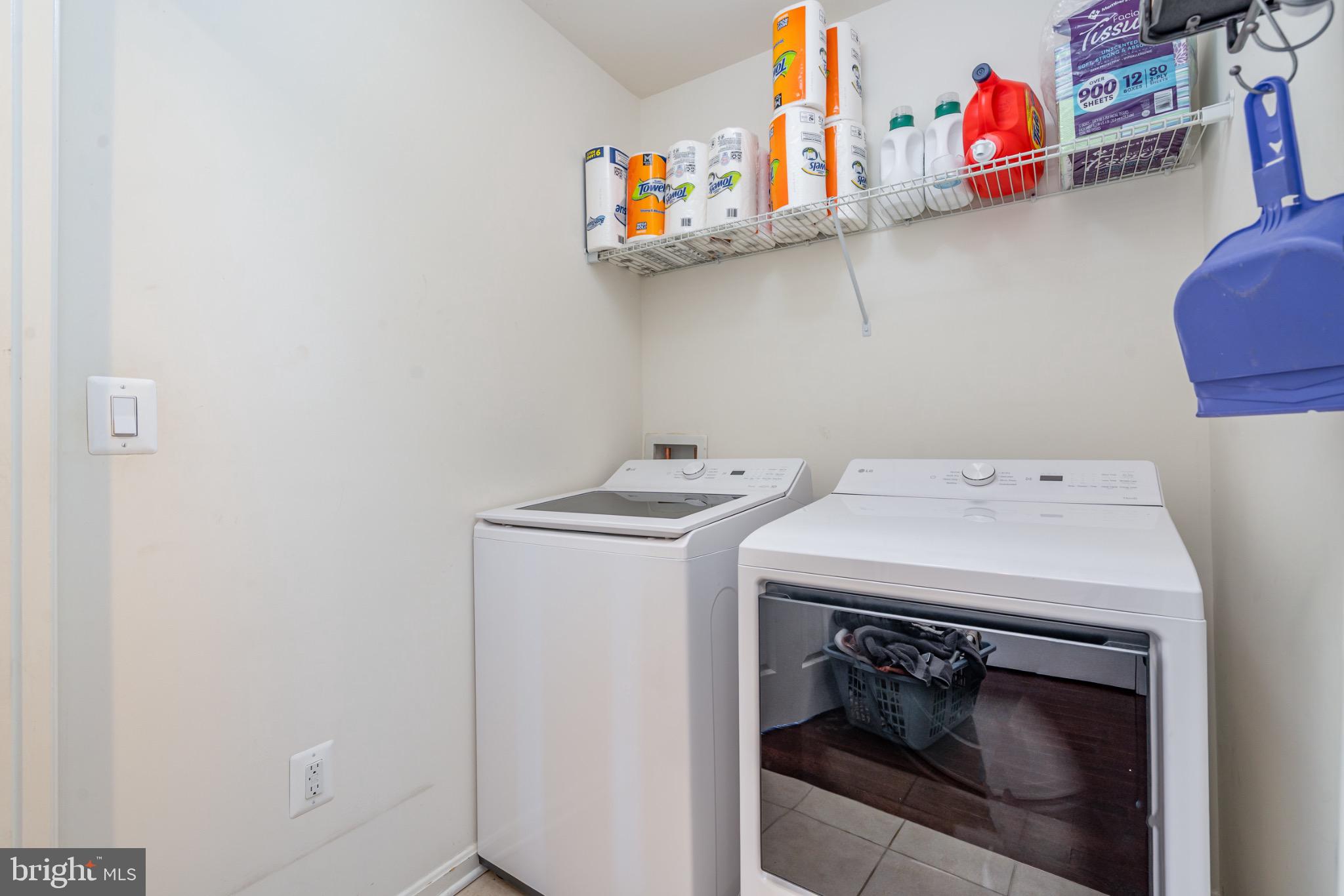 PORT POTOMAC - Residential