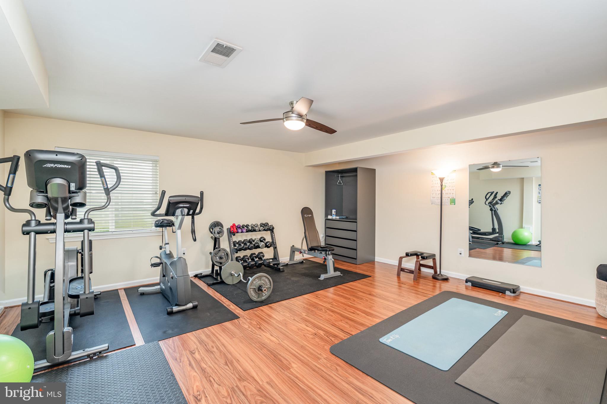 PORT POTOMAC - Residential