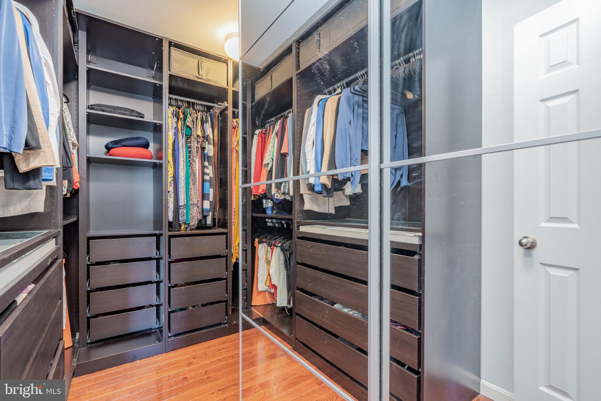 PORT POTOMAC - Residential