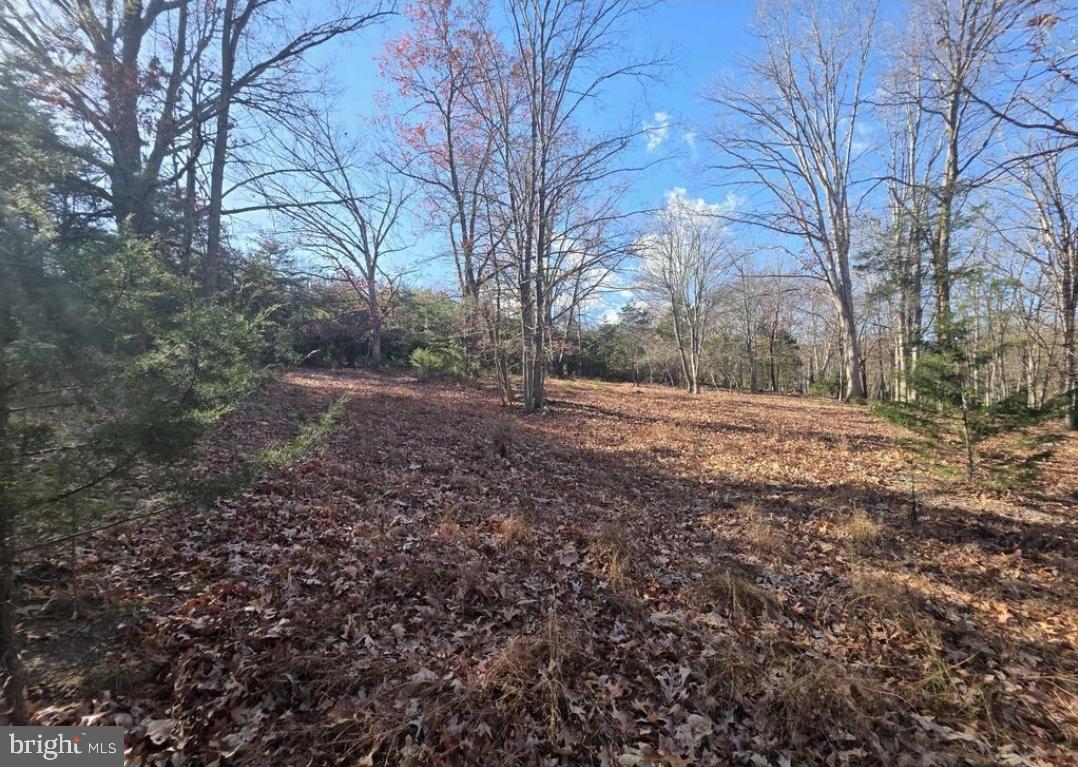 HIGHLAND ESTATES - Land