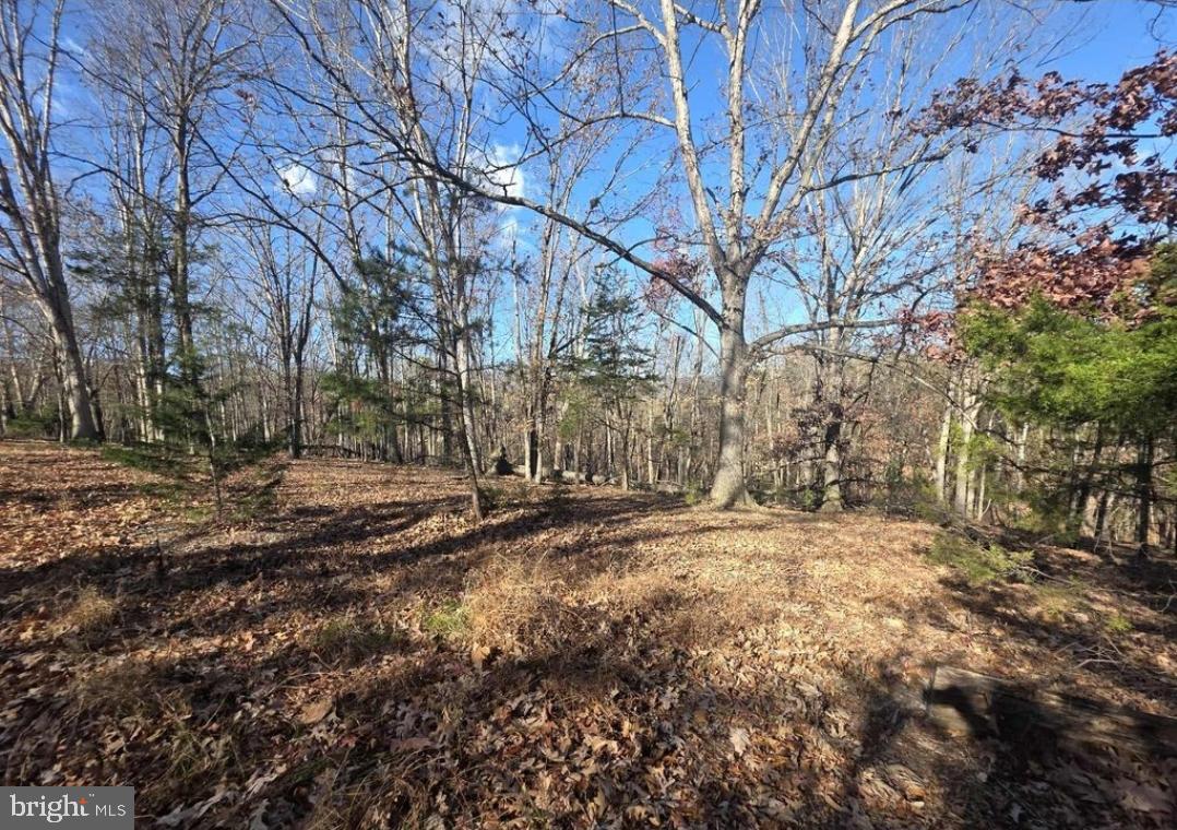 HIGHLAND ESTATES - Land