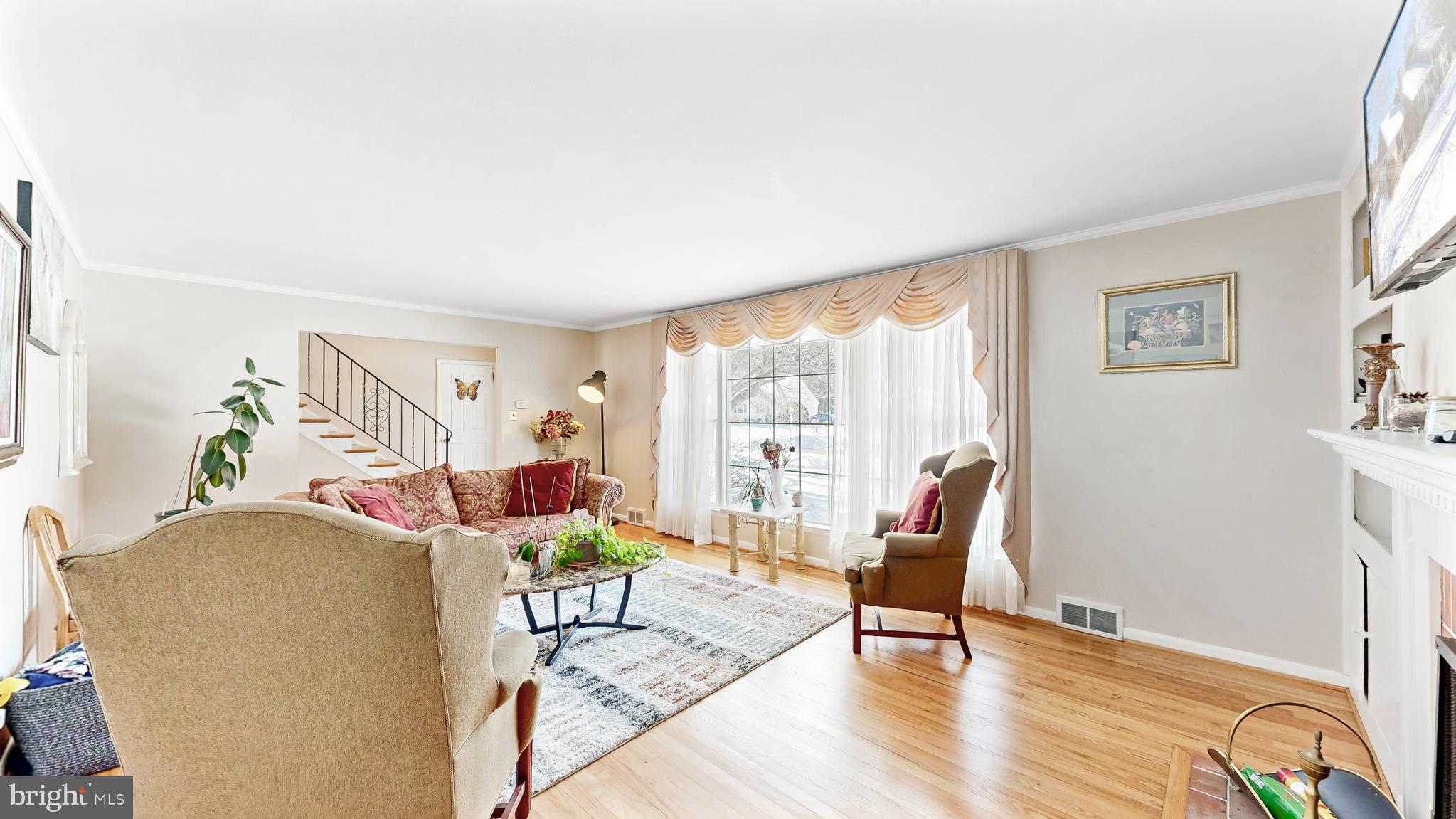 102 MERIDEN DRIVE
