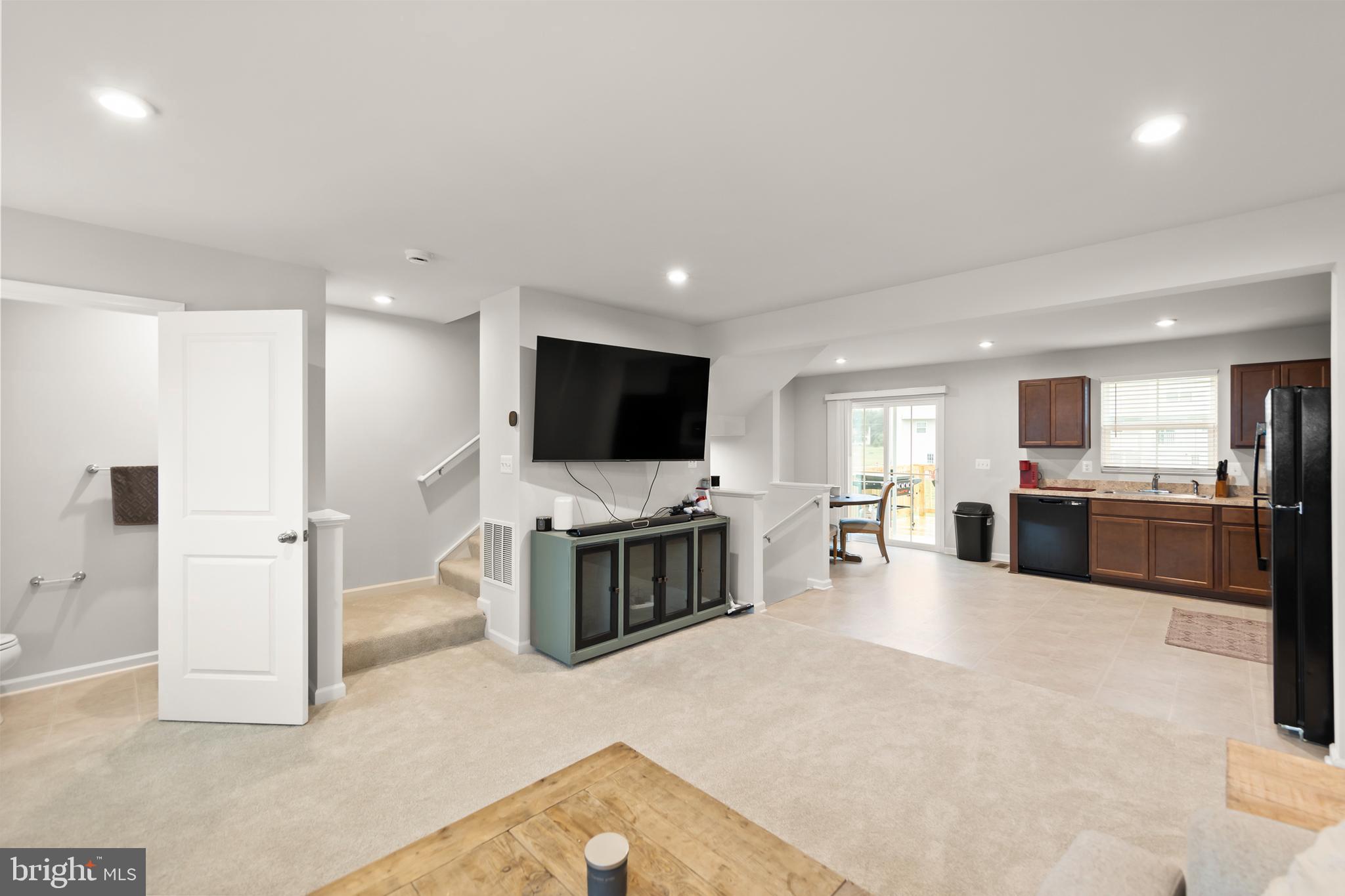 SOUTH BROOK - Residential