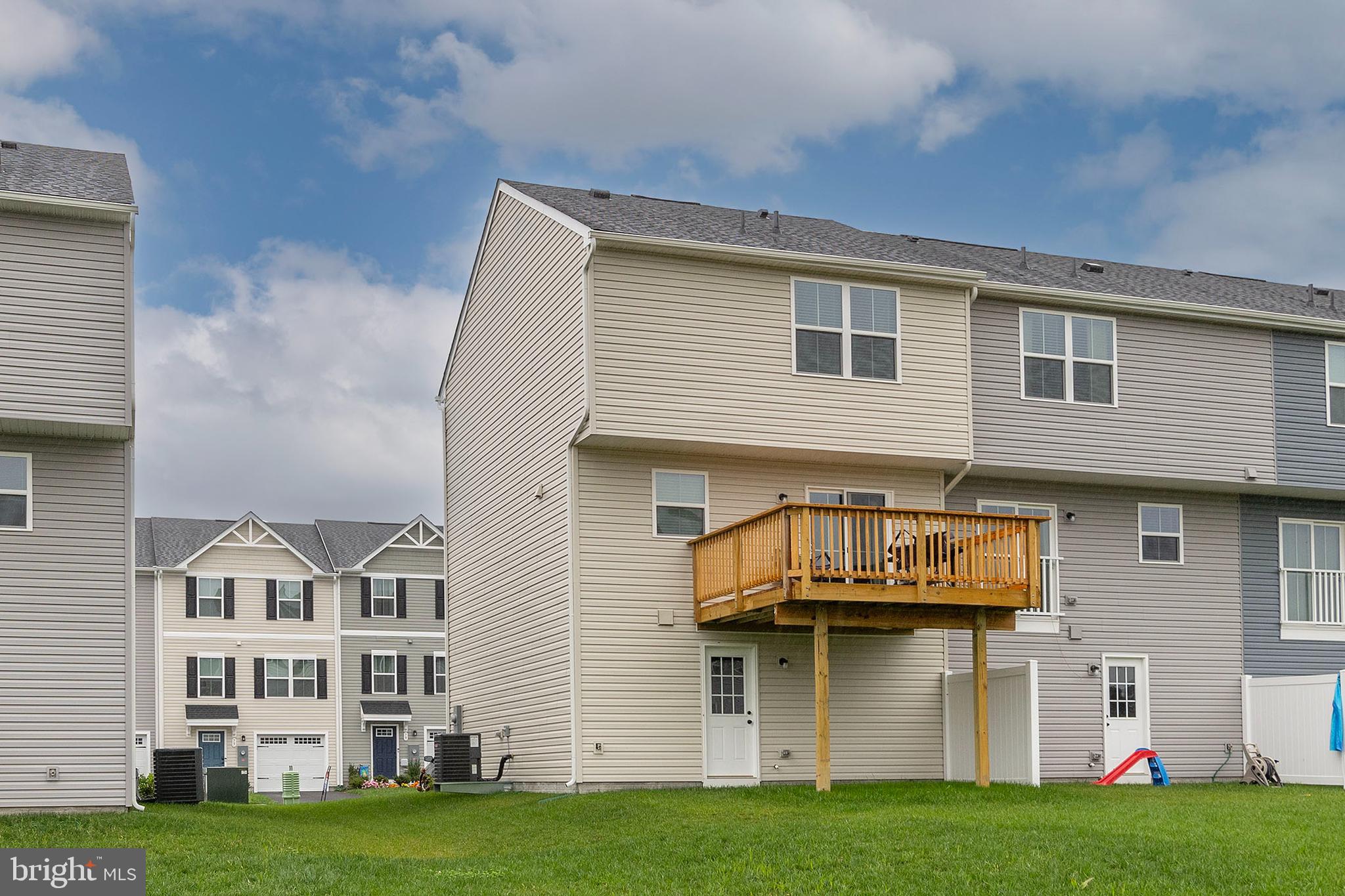 SOUTH BROOK - Residential