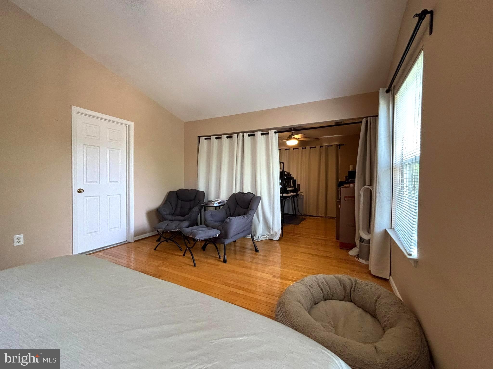 ISLAND CREEK - Residential Lease