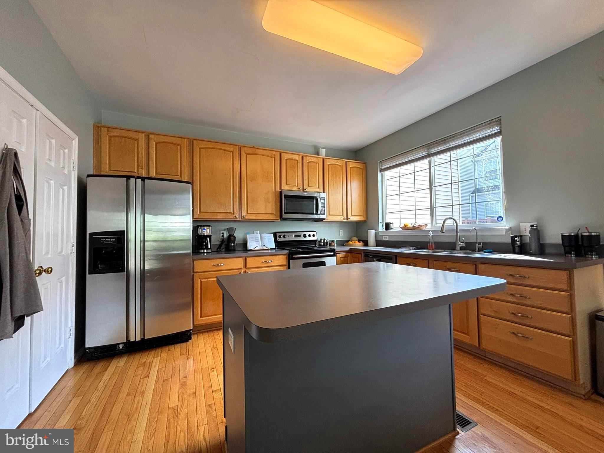 ISLAND CREEK - Residential Lease