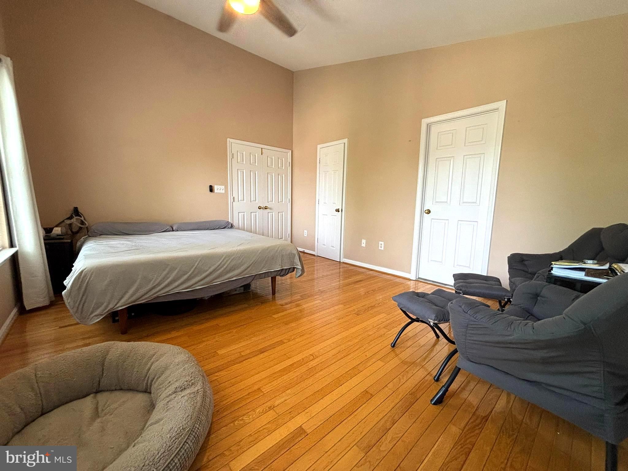 ISLAND CREEK - Residential Lease