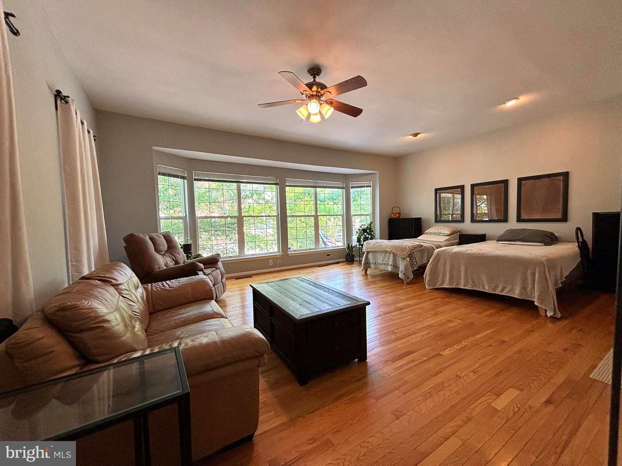 ISLAND CREEK - Residential Lease