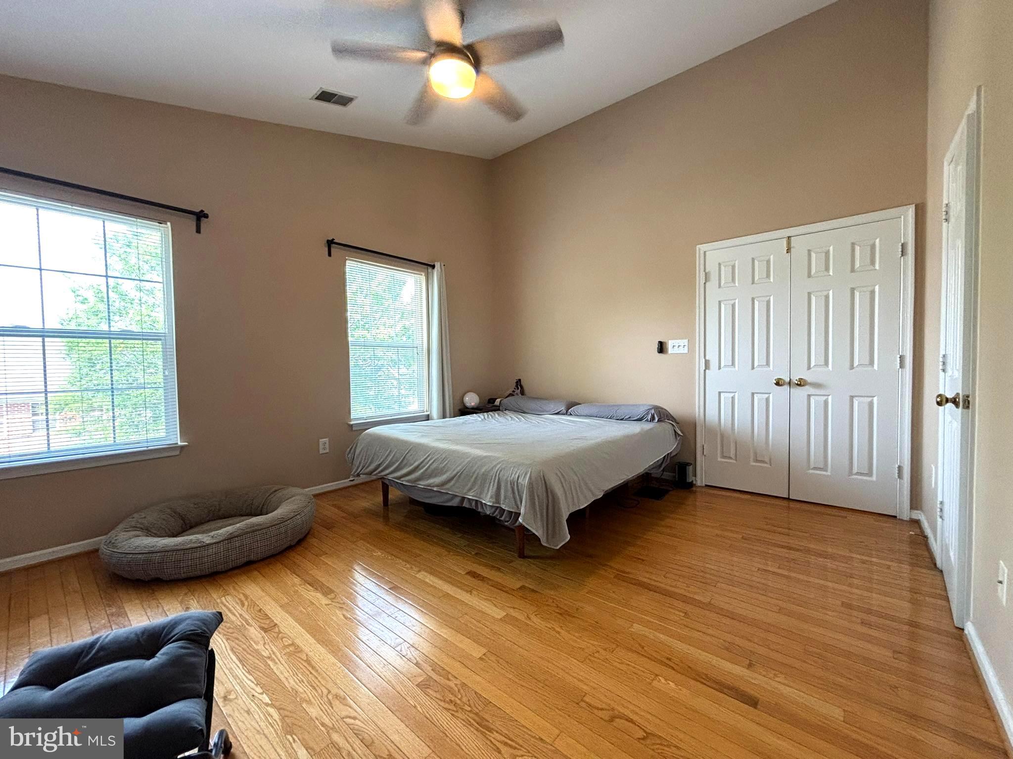 ISLAND CREEK - Residential Lease