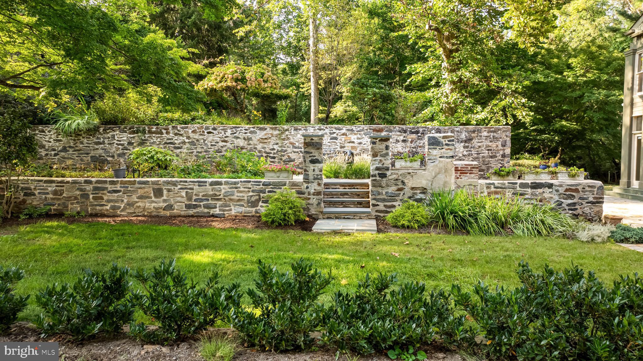 RUXTON - Residential