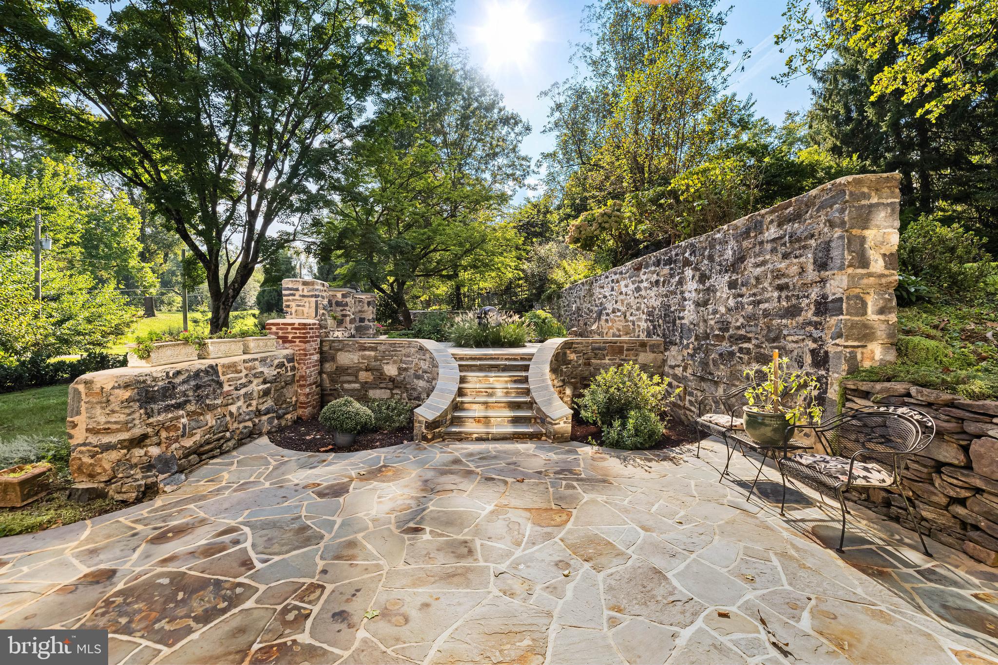 RUXTON - Residential