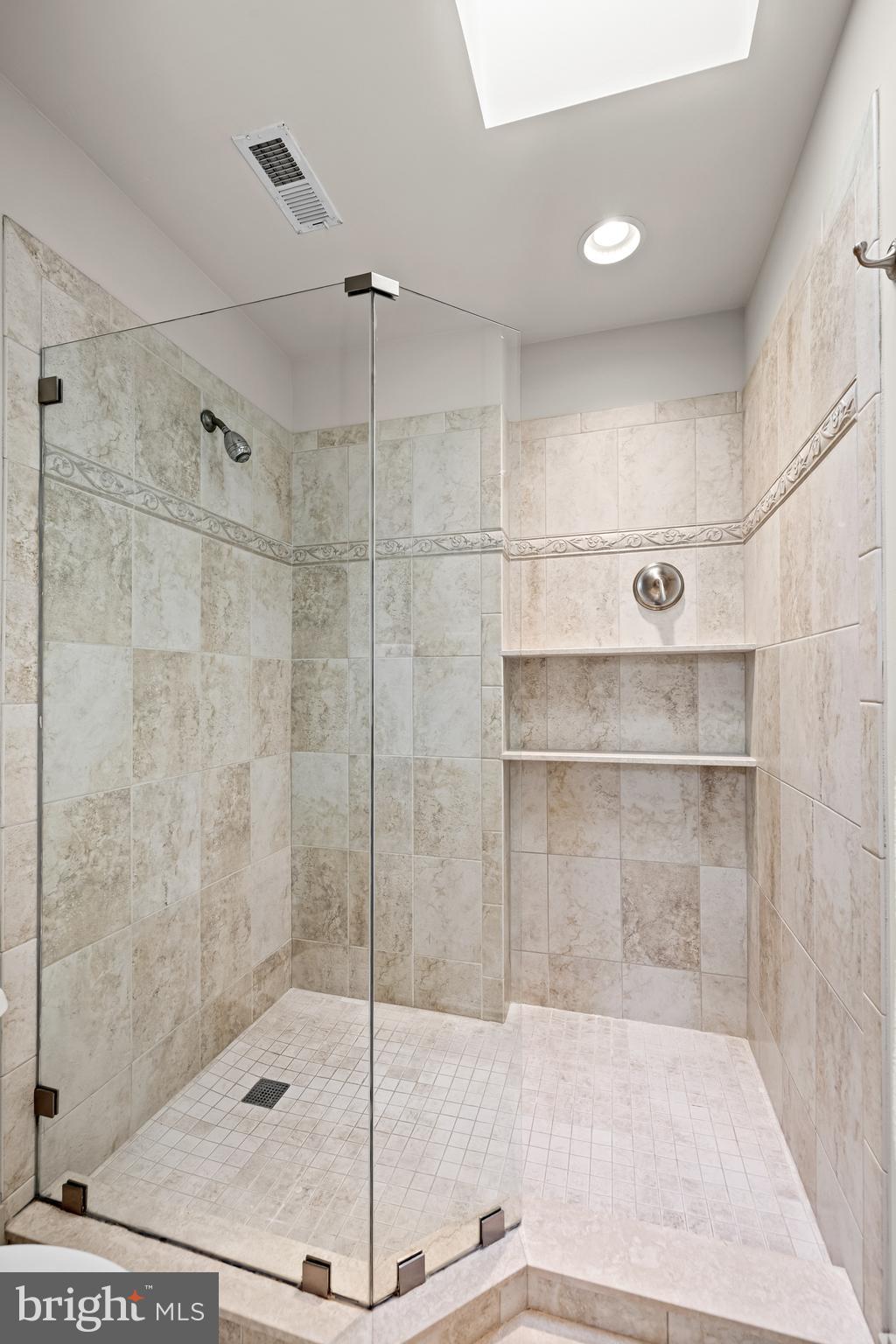 RUXTON - Residential