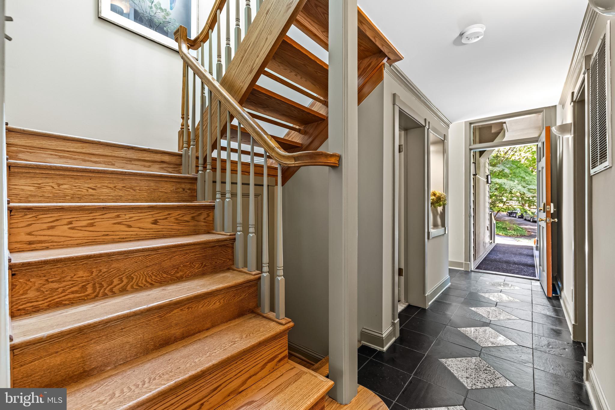 908 ROLANDVUE ROAD