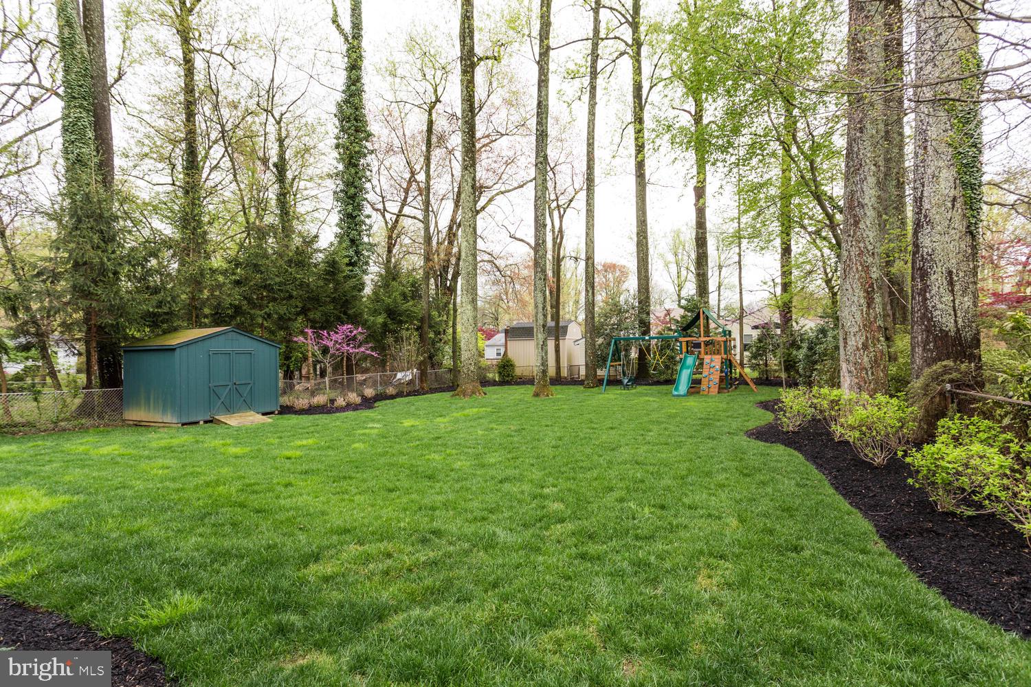 VIENNA WOODS - Residential