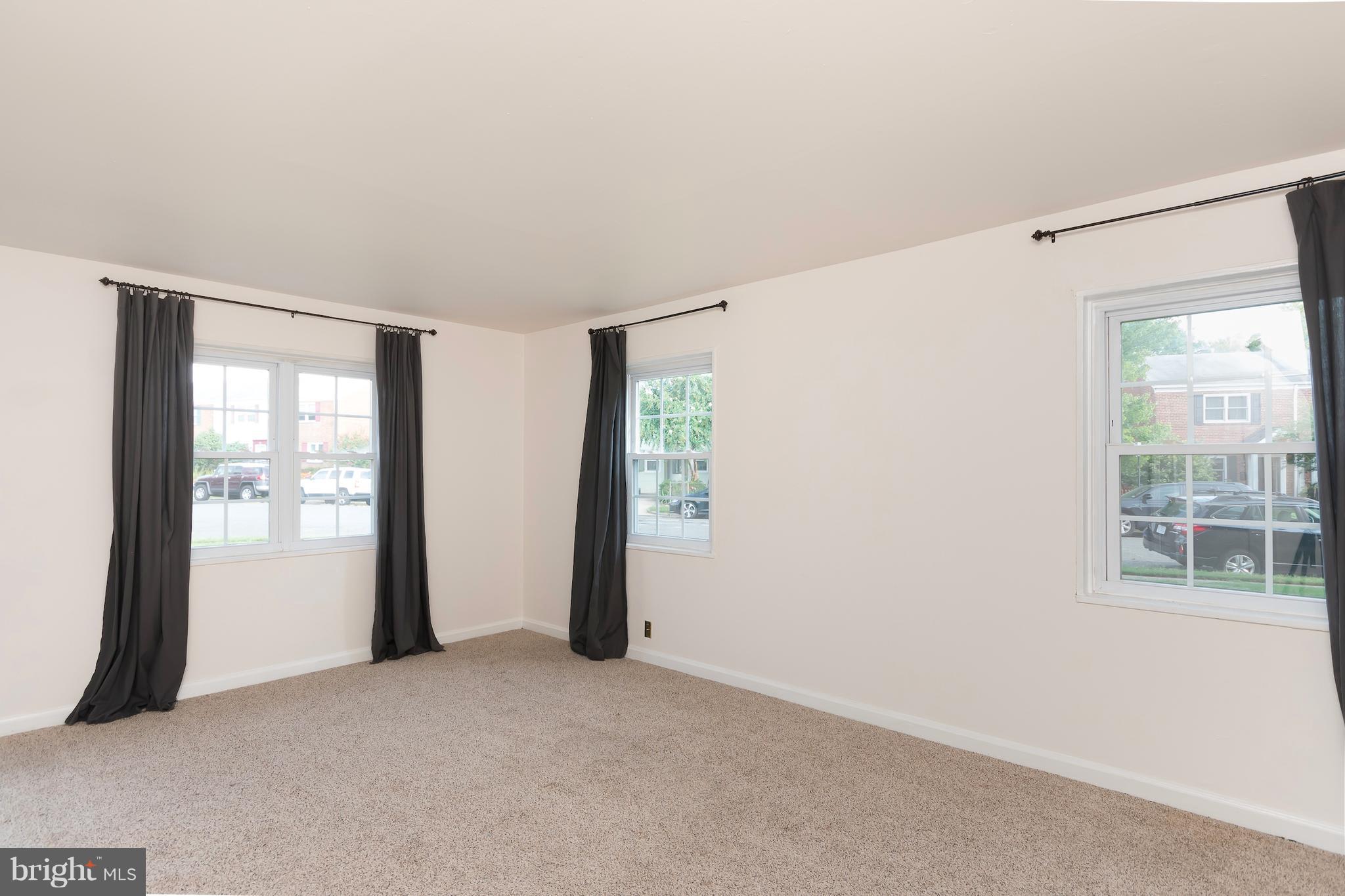 ROSEMONT - Residential Lease