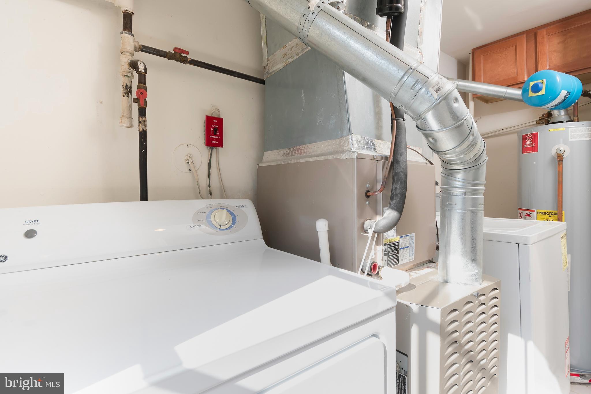 ROSEMONT - Residential Lease