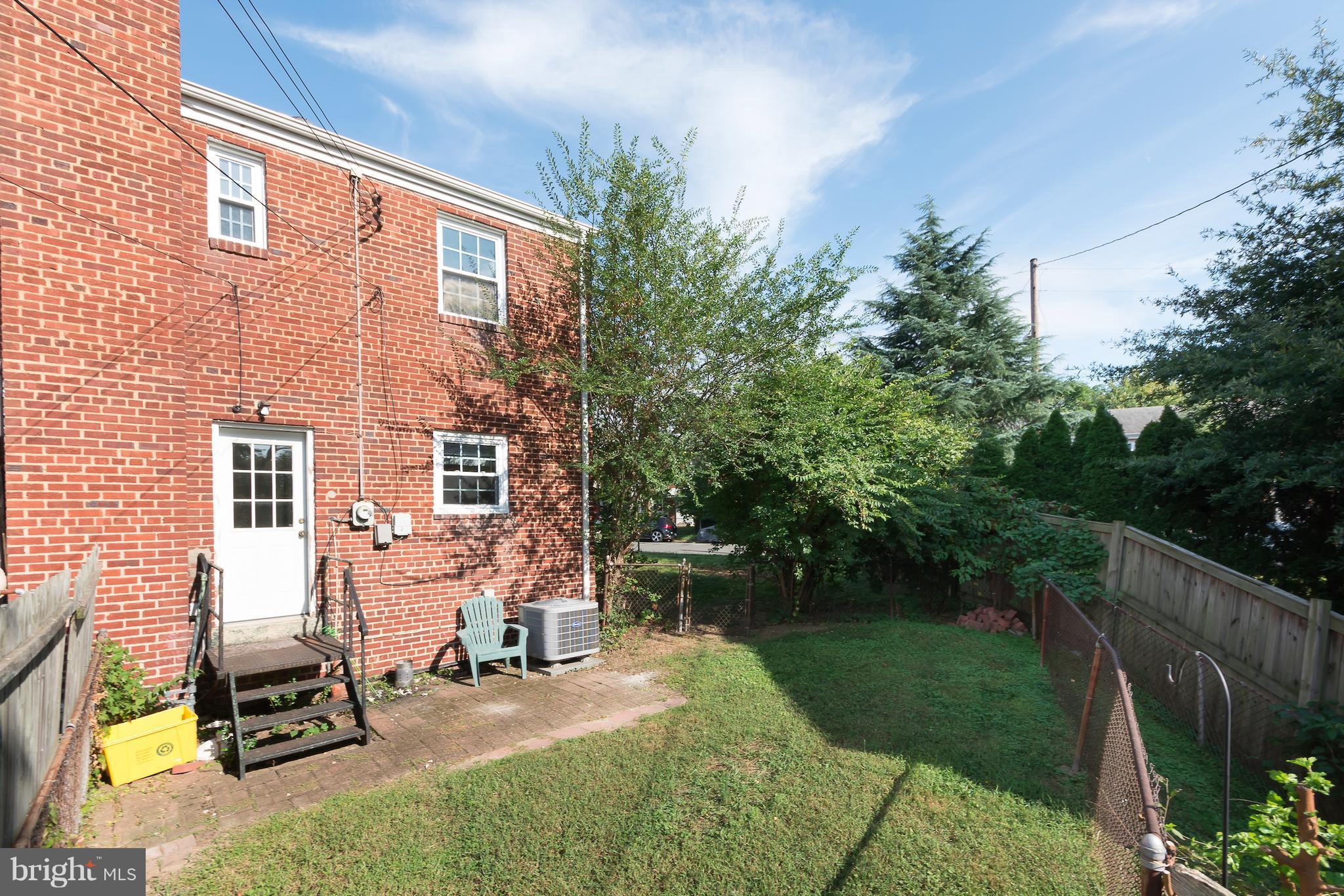 ROSEMONT - Residential Lease