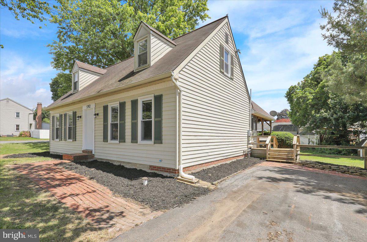 592 MULBERRY