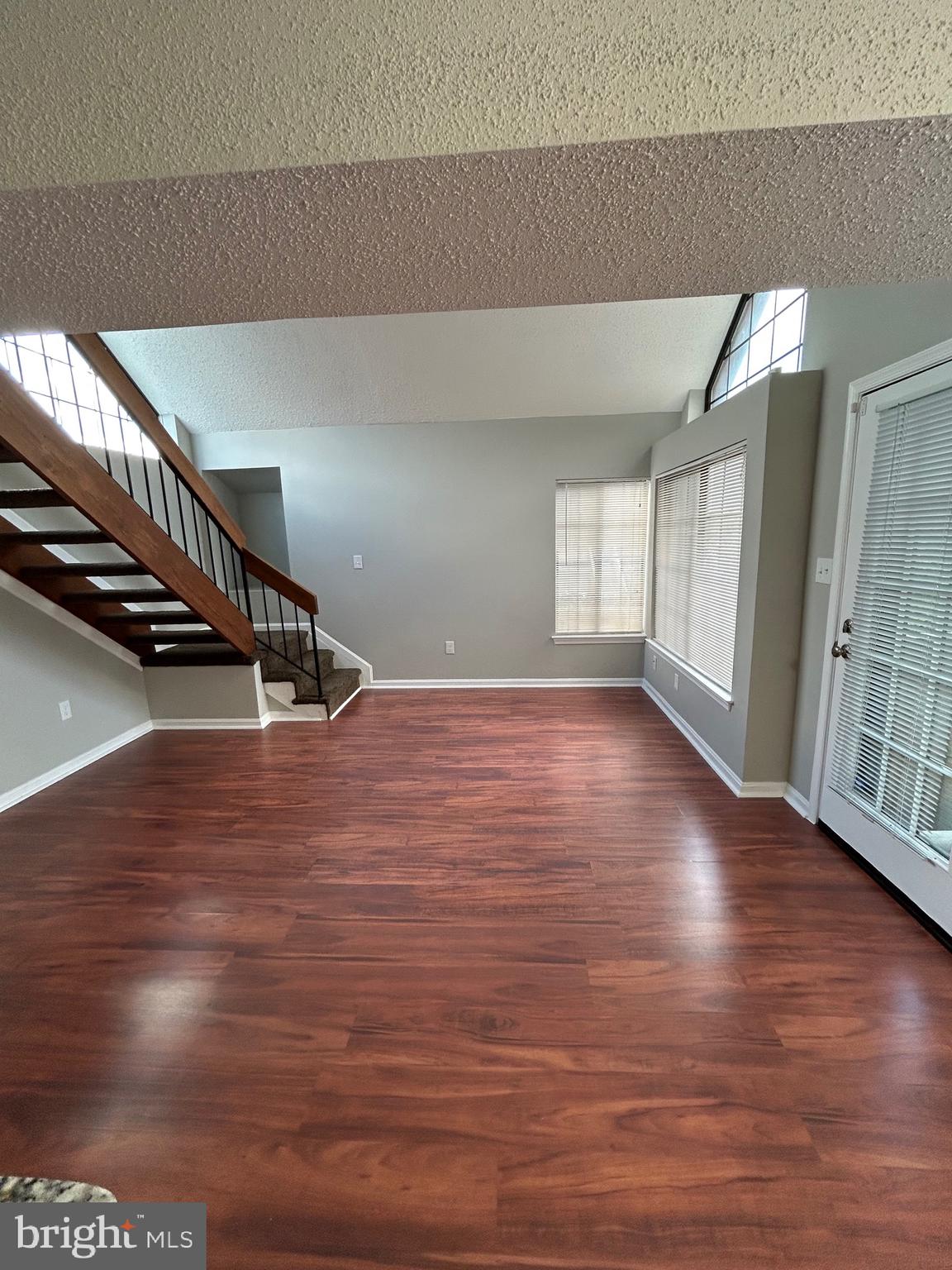 LAUREL RIDGE - Residential Lease