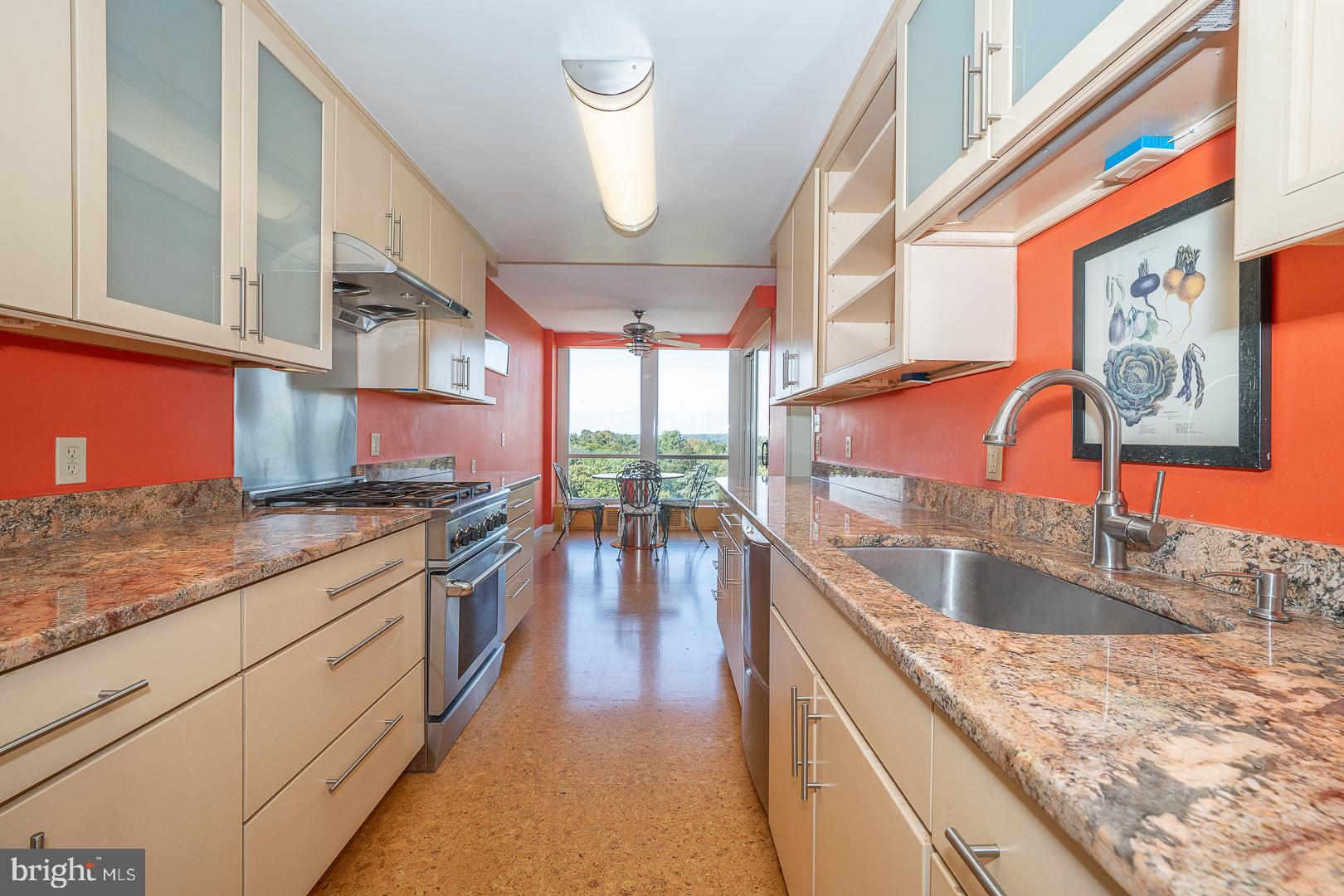 SUTTON TERRACE - Residential