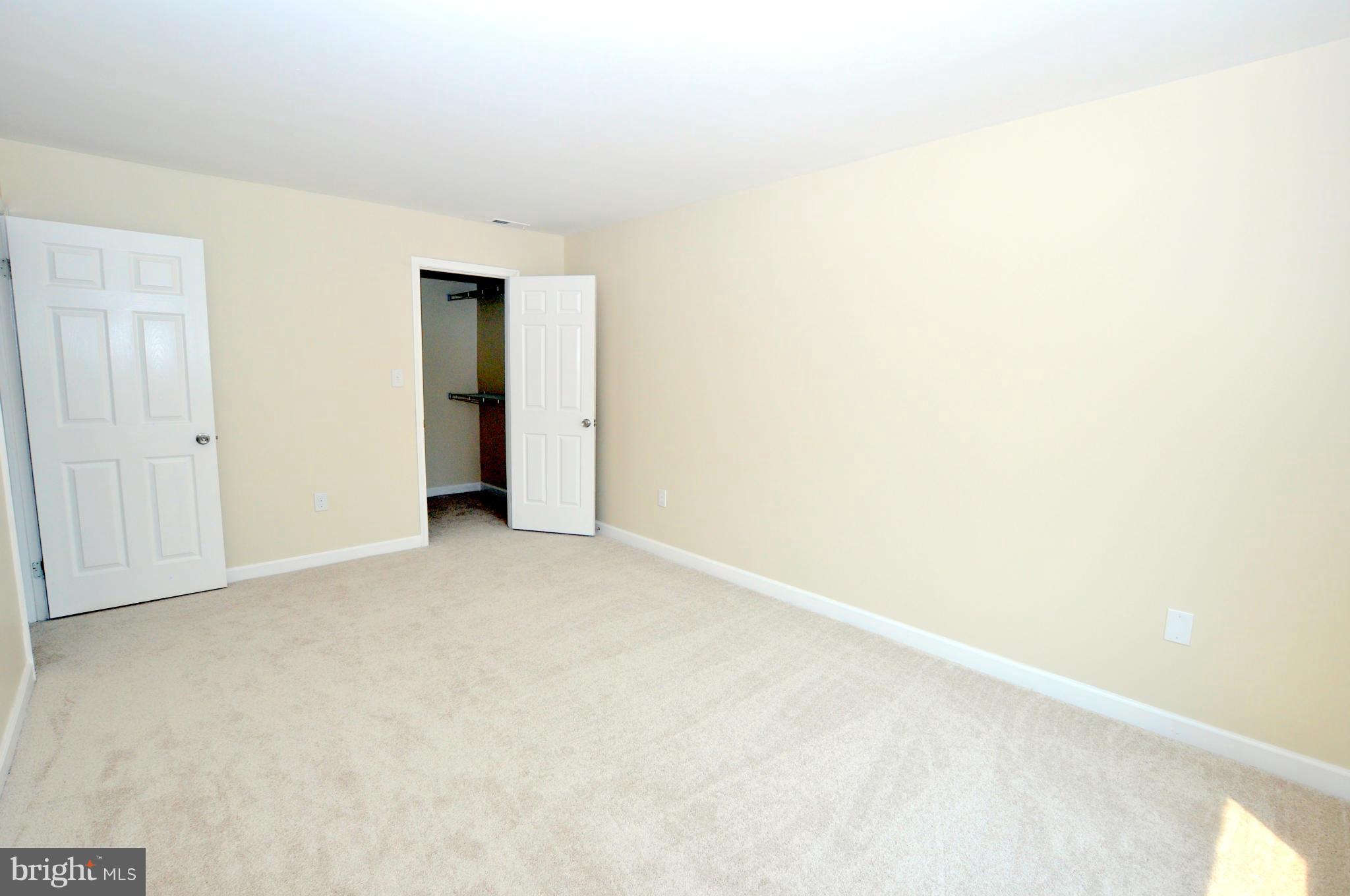 BERKLEIGH SQUARE - Residential