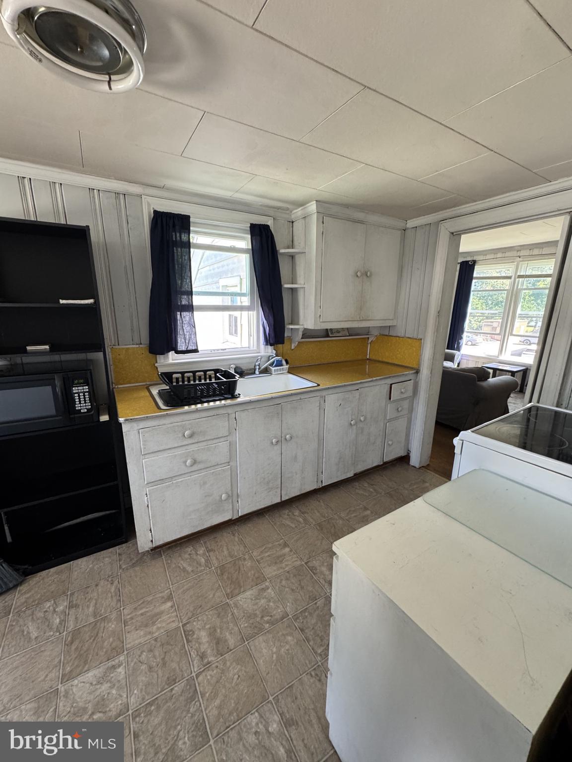 EAST CAMBRIDGE - Residential Lease