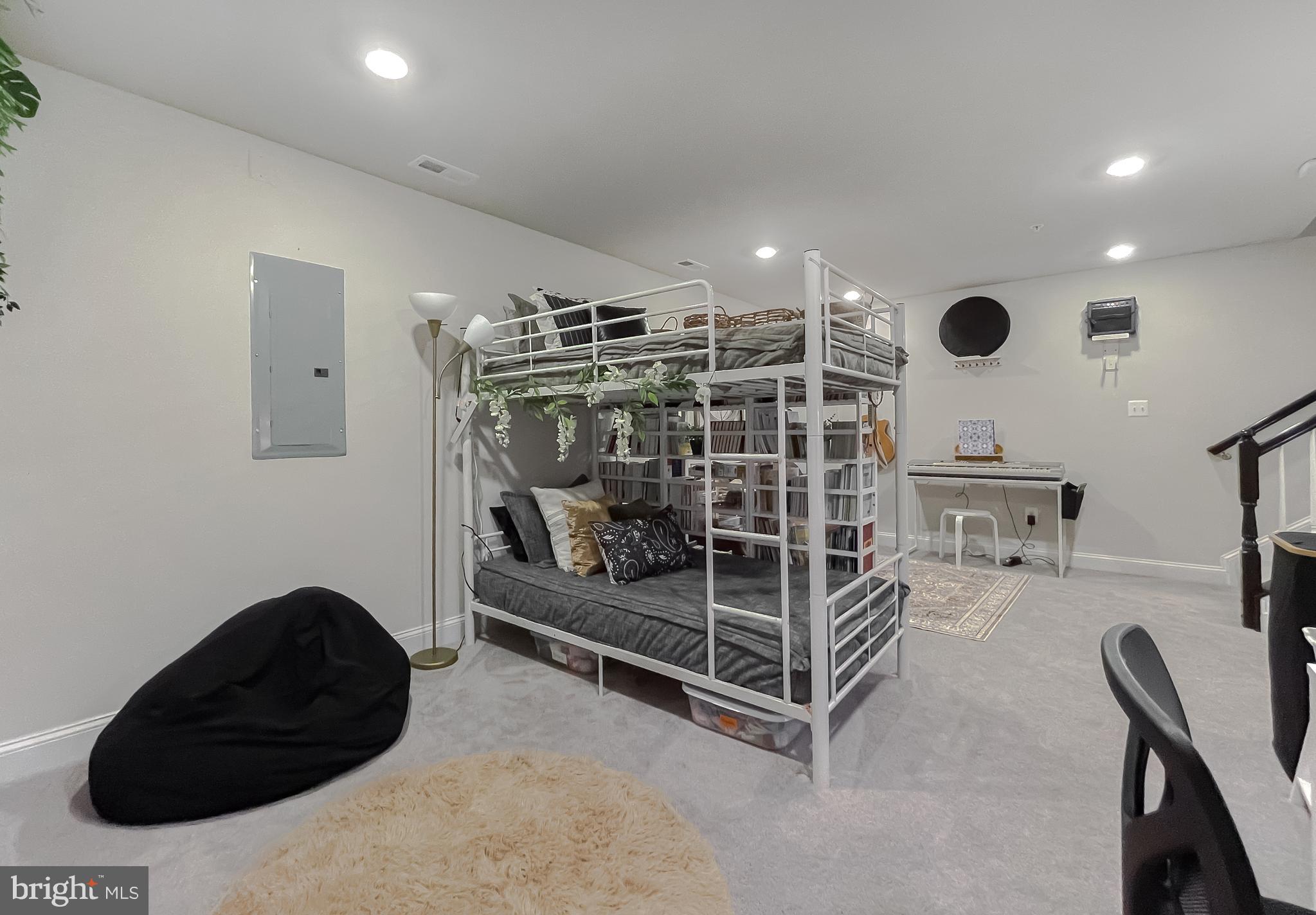 WOODS OF MYRTLE POINT - Residential