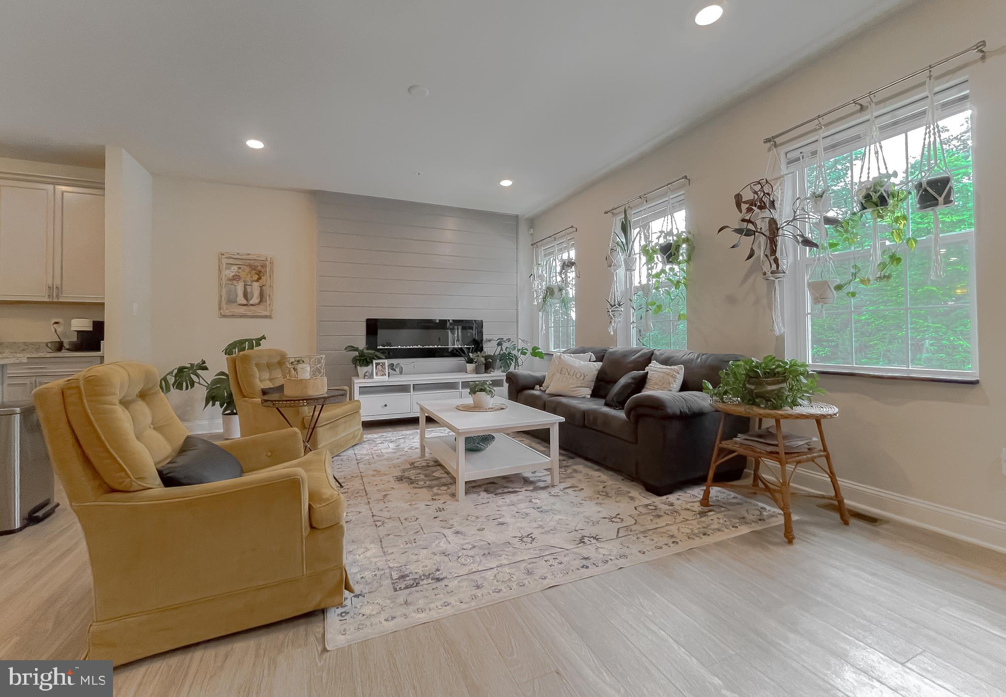 WOODS OF MYRTLE POINT - Residential