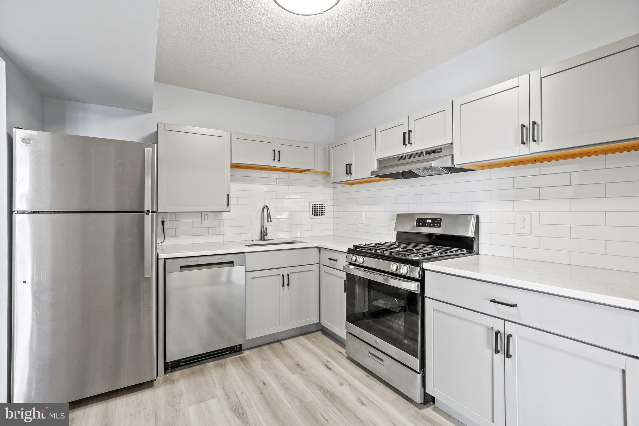 AMERICANA CENTRE - Residential