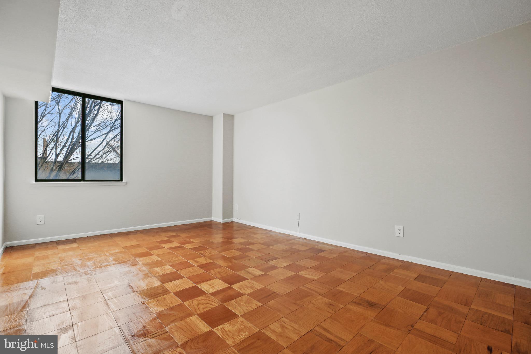 AMERICANA CENTRE - Residential