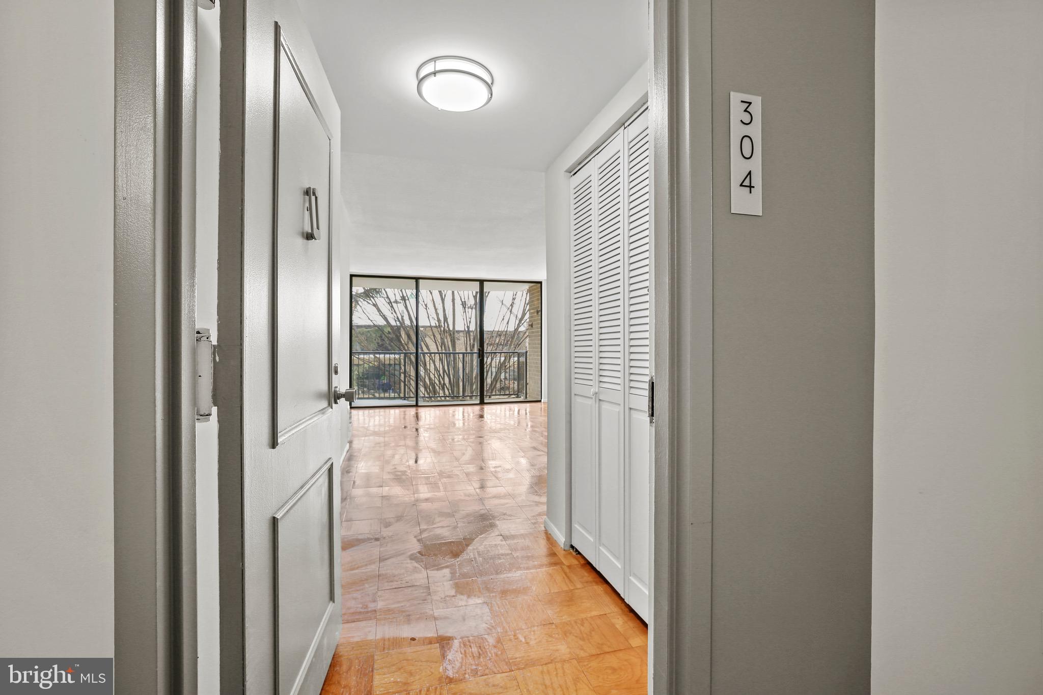 AMERICANA CENTRE - Residential