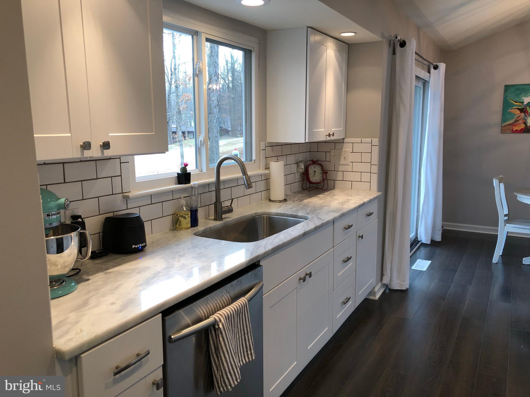 LAKE OF THE WOODS - Residential Lease