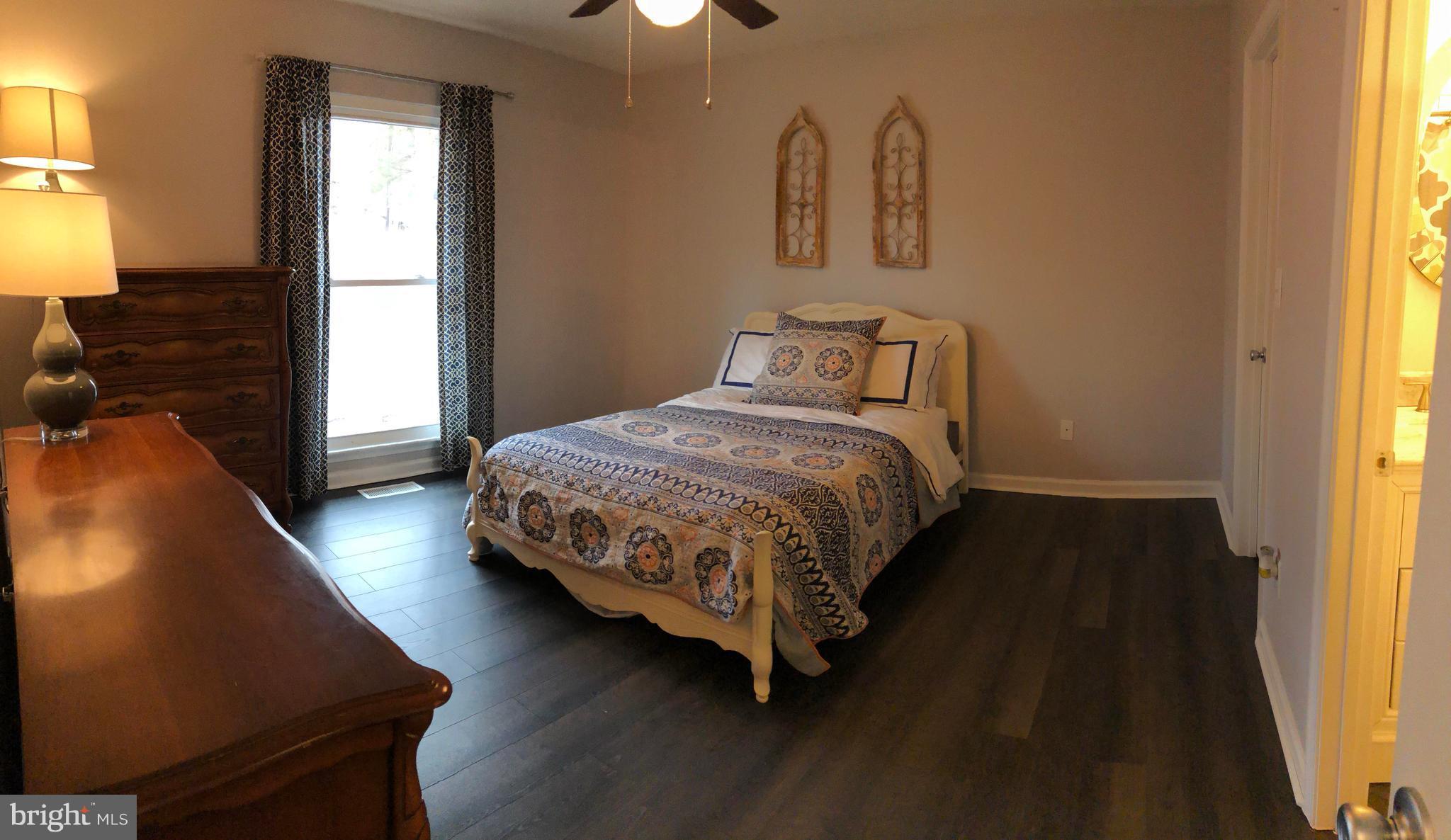 LAKE OF THE WOODS - Residential Lease