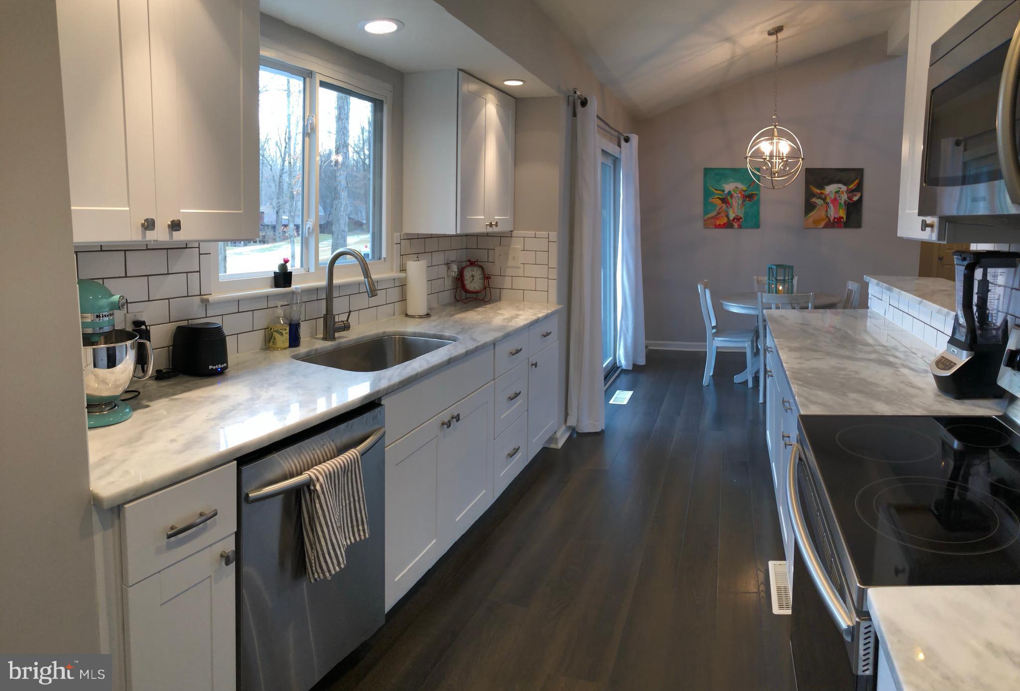 LAKE OF THE WOODS - Residential Lease