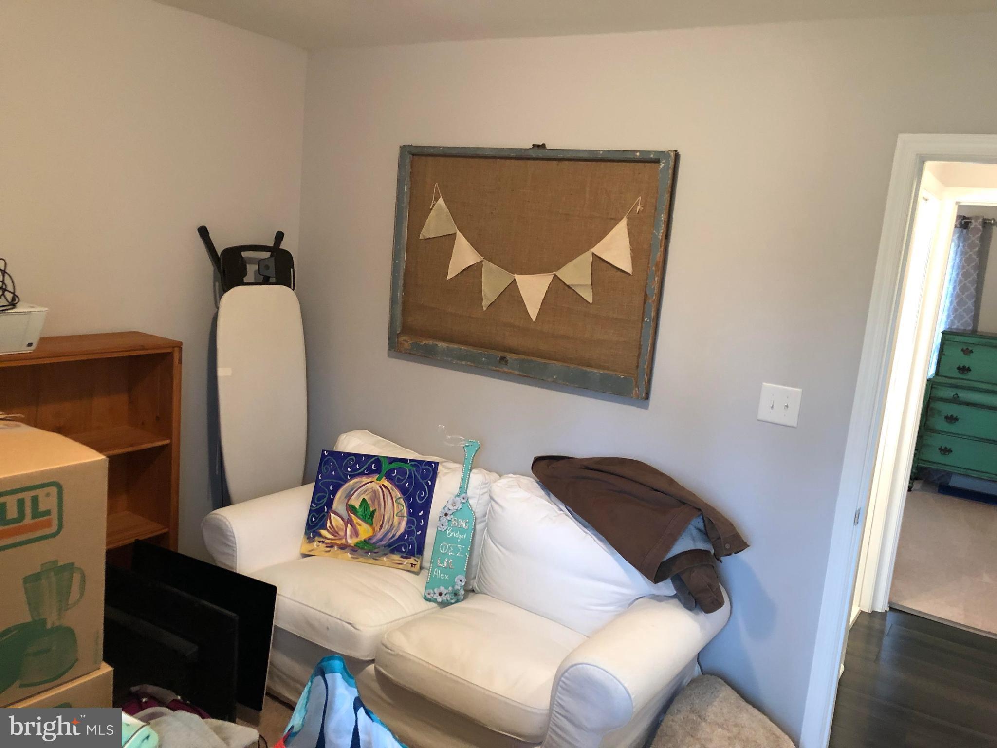 LAKE OF THE WOODS - Residential Lease