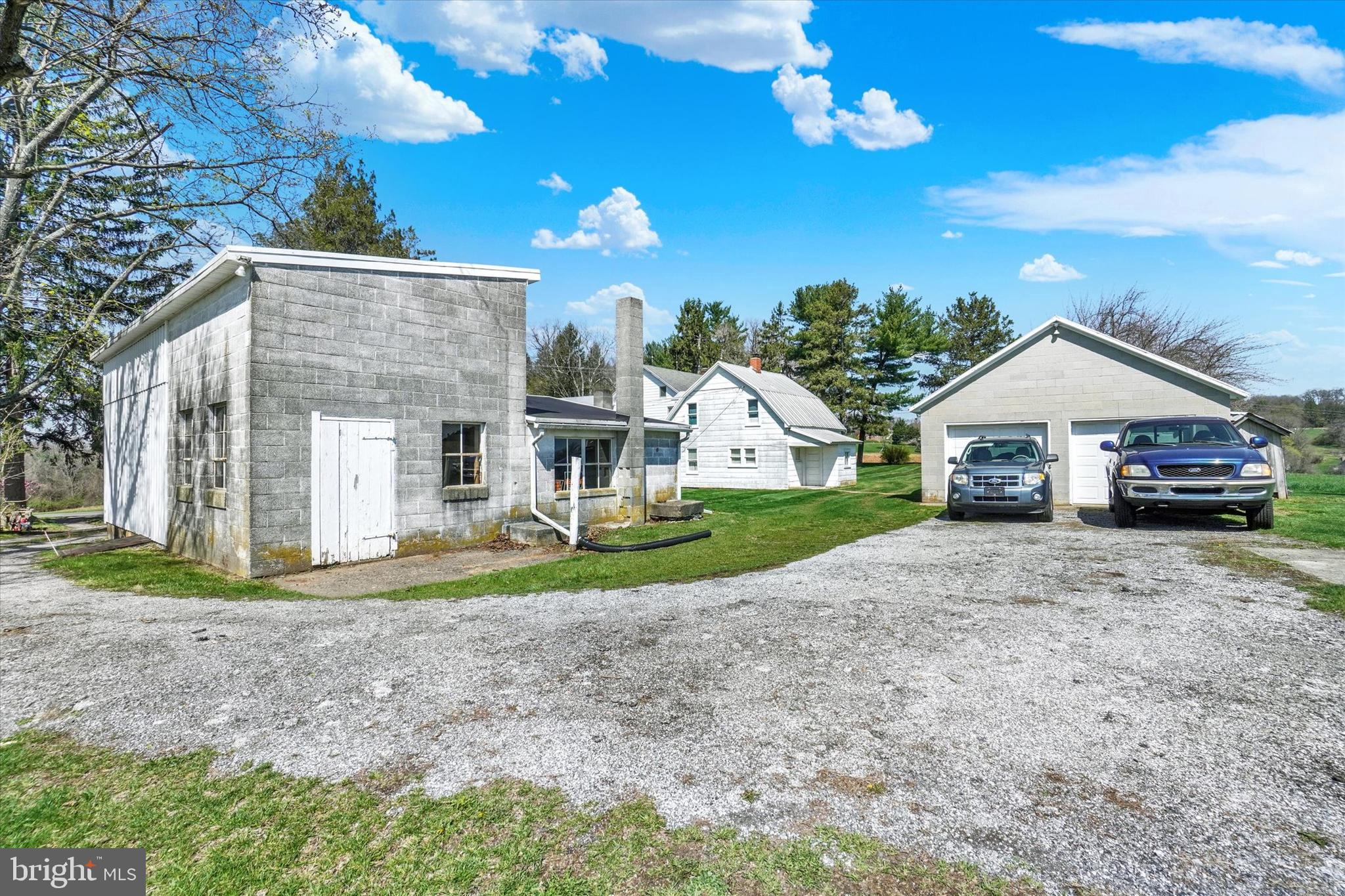 YORK TWP - Residential