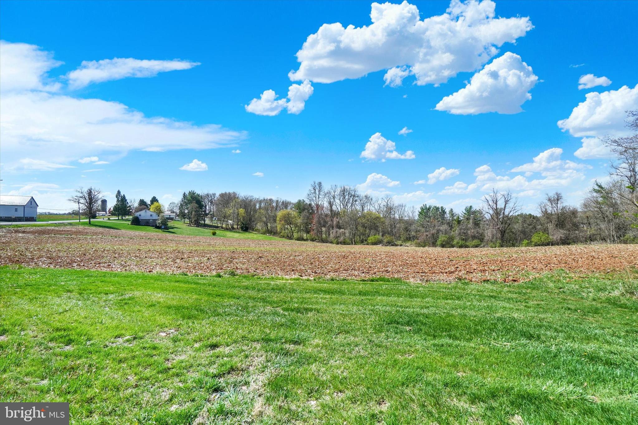 YORK TWP - Residential