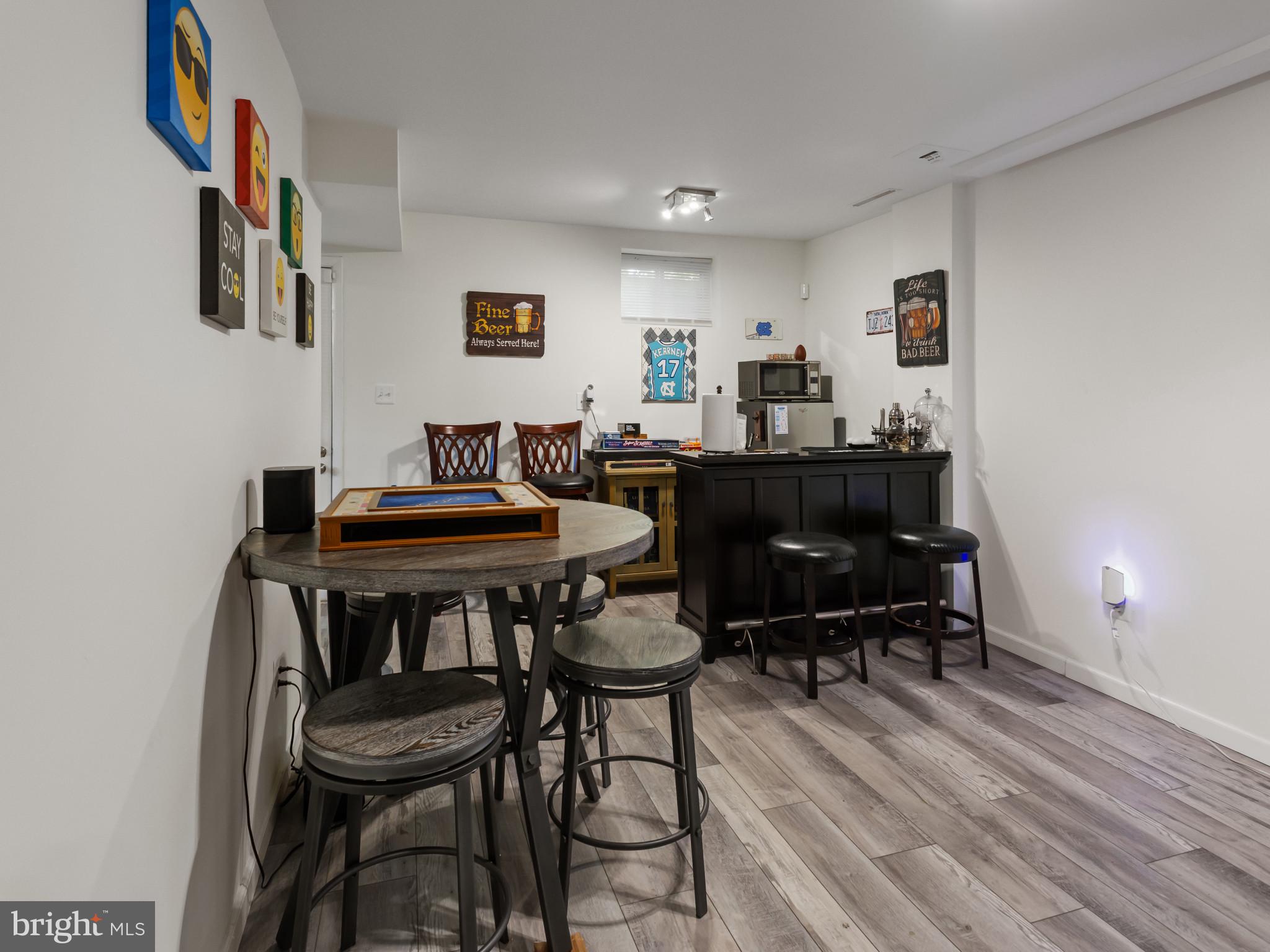 TEMPLE HILLS - Residential