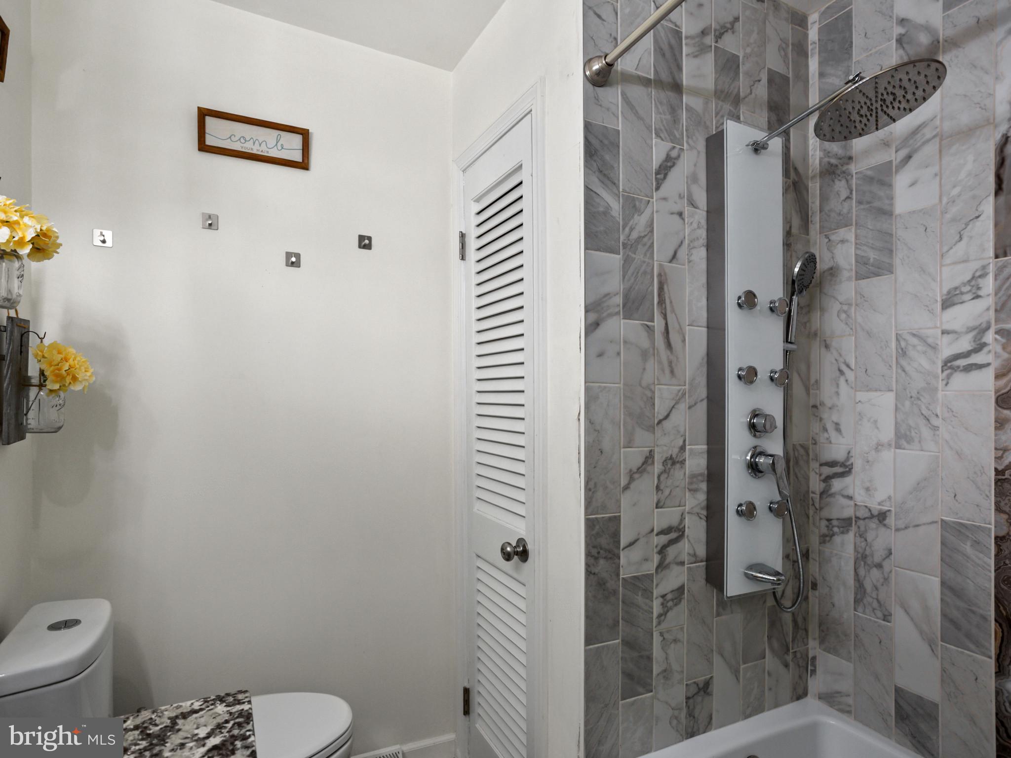 TEMPLE HILLS - Residential