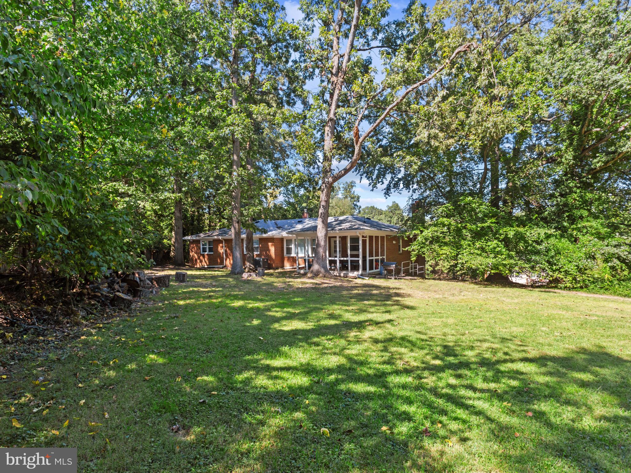 TEMPLE HILLS - Residential