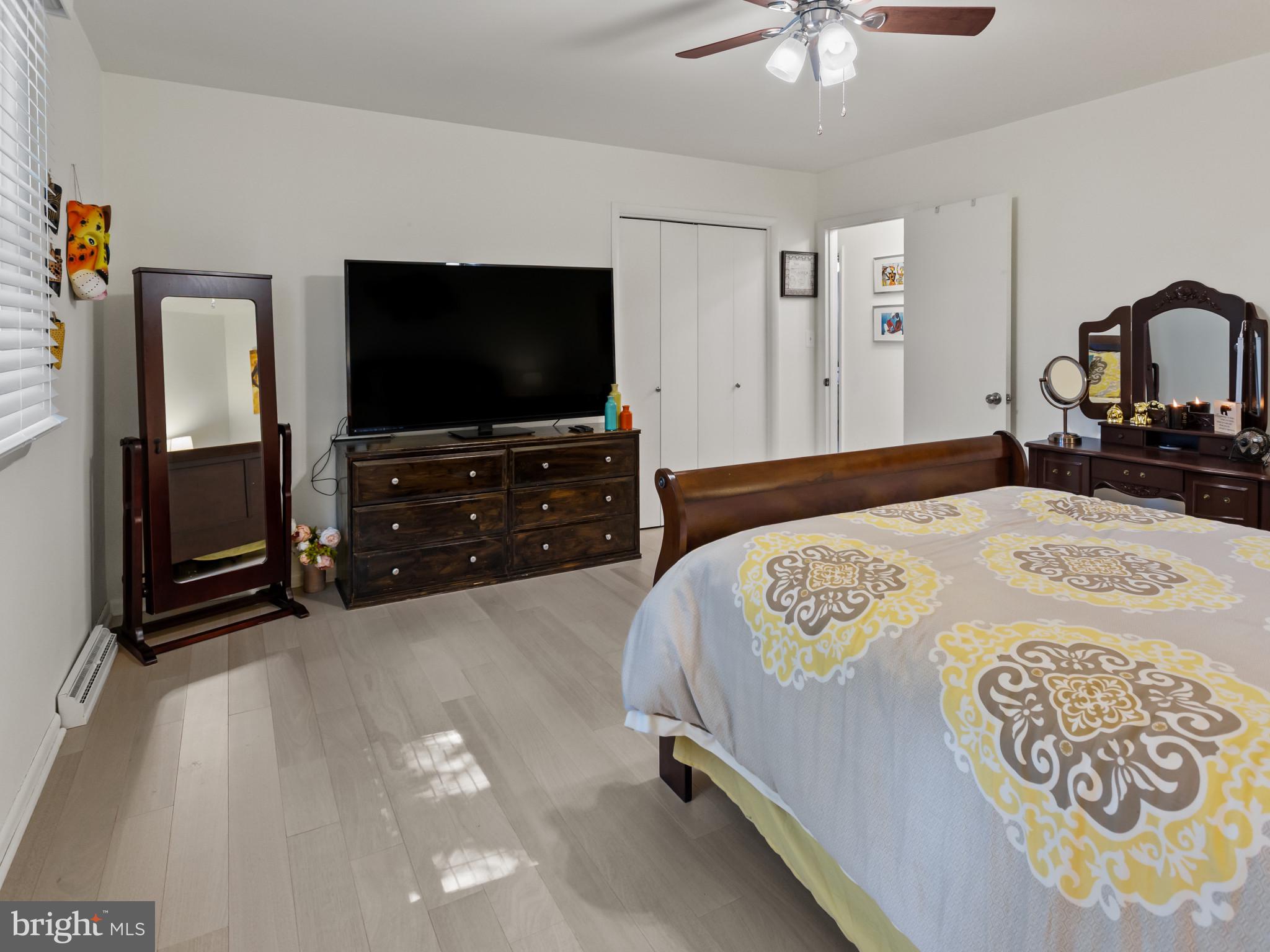 TEMPLE HILLS - Residential