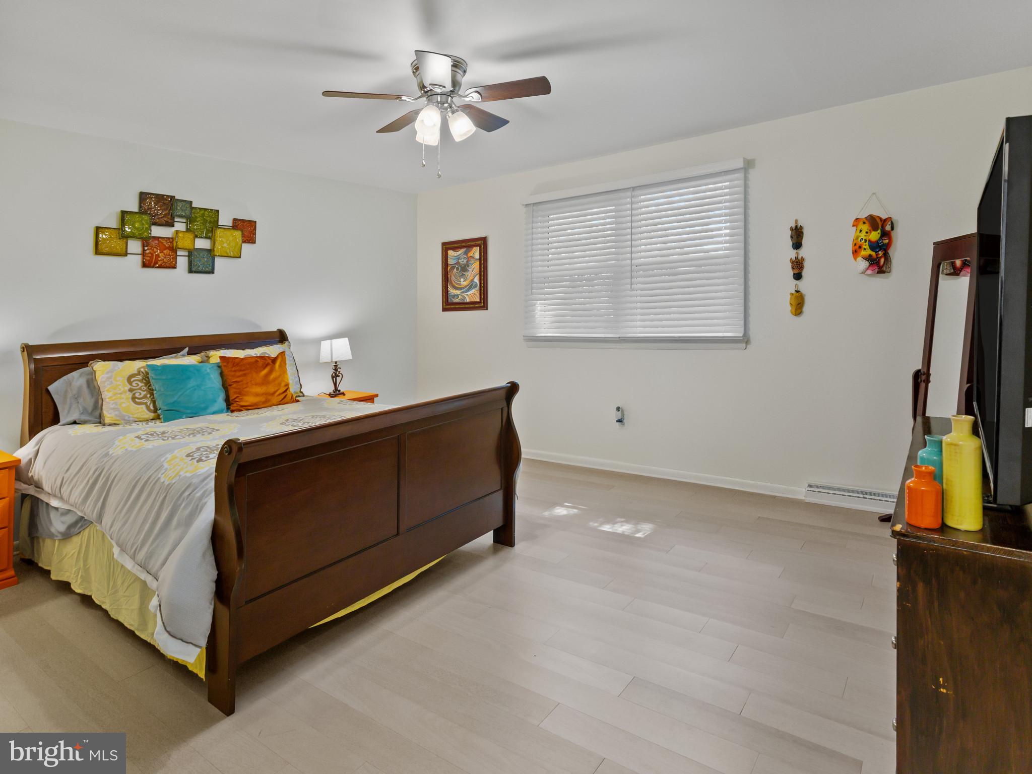 TEMPLE HILLS - Residential