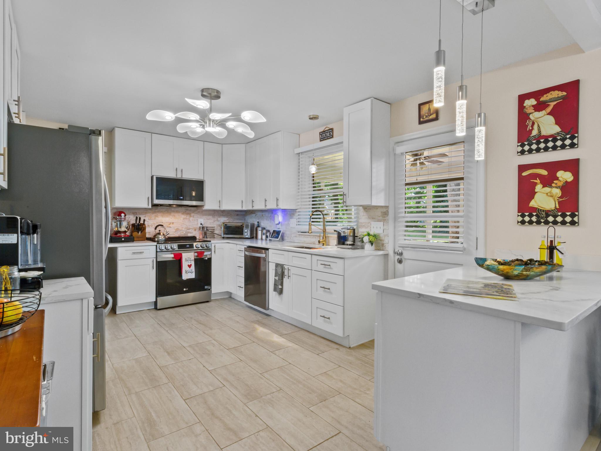 TEMPLE HILLS - Residential