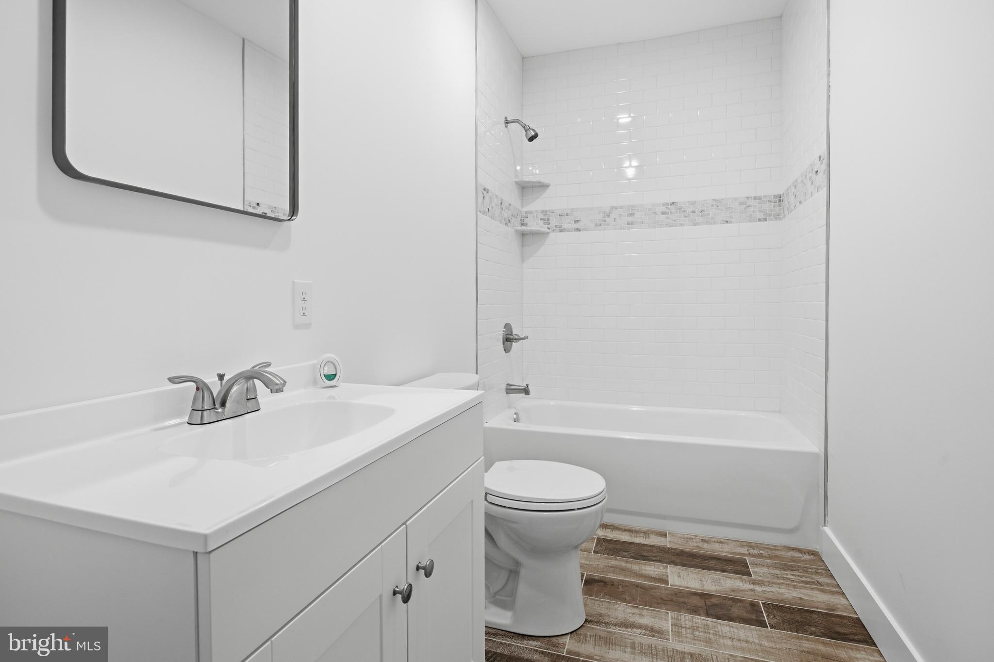 EDDINGTON GDNS - Residential