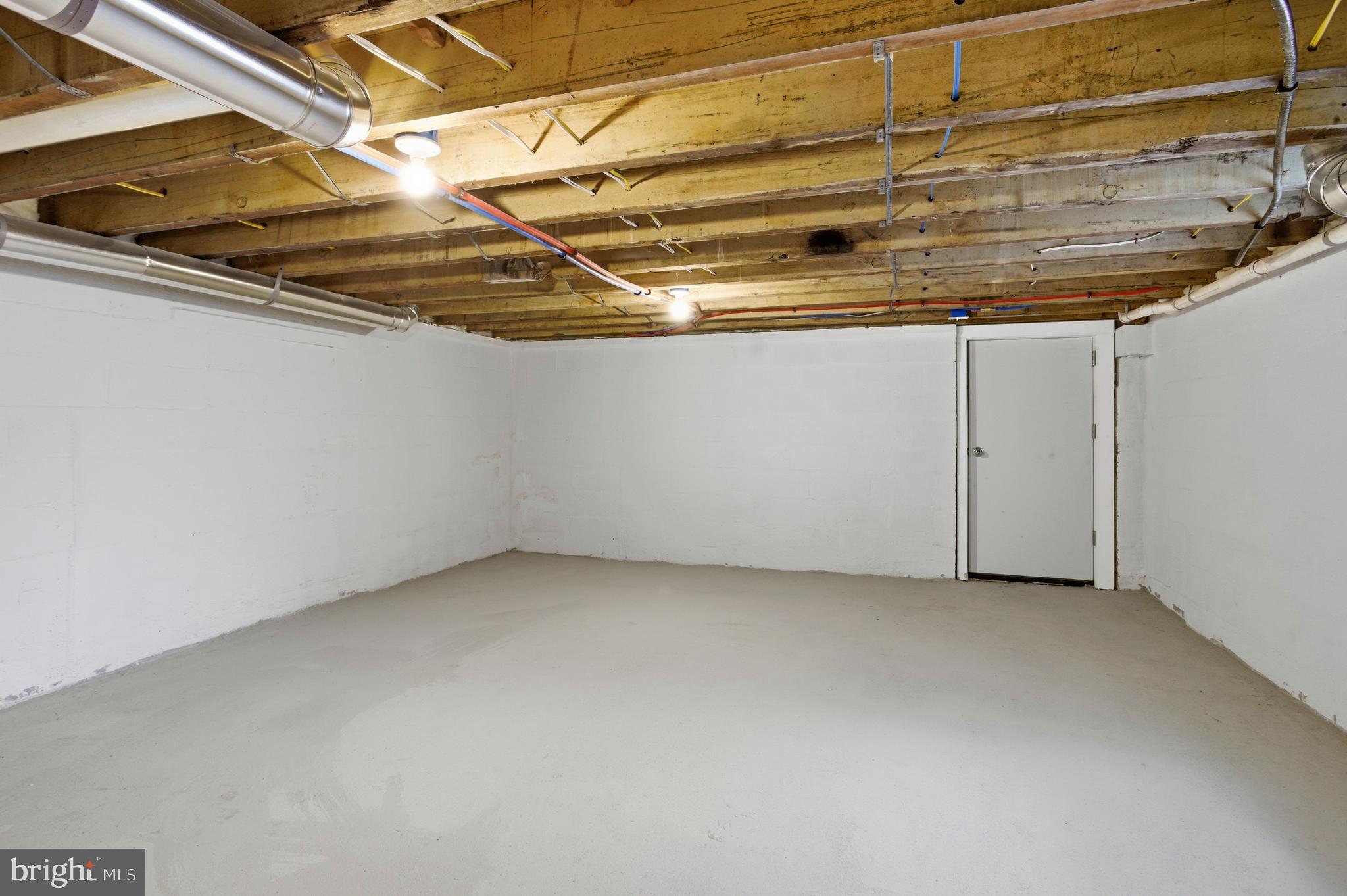 EDDINGTON GDNS - Residential