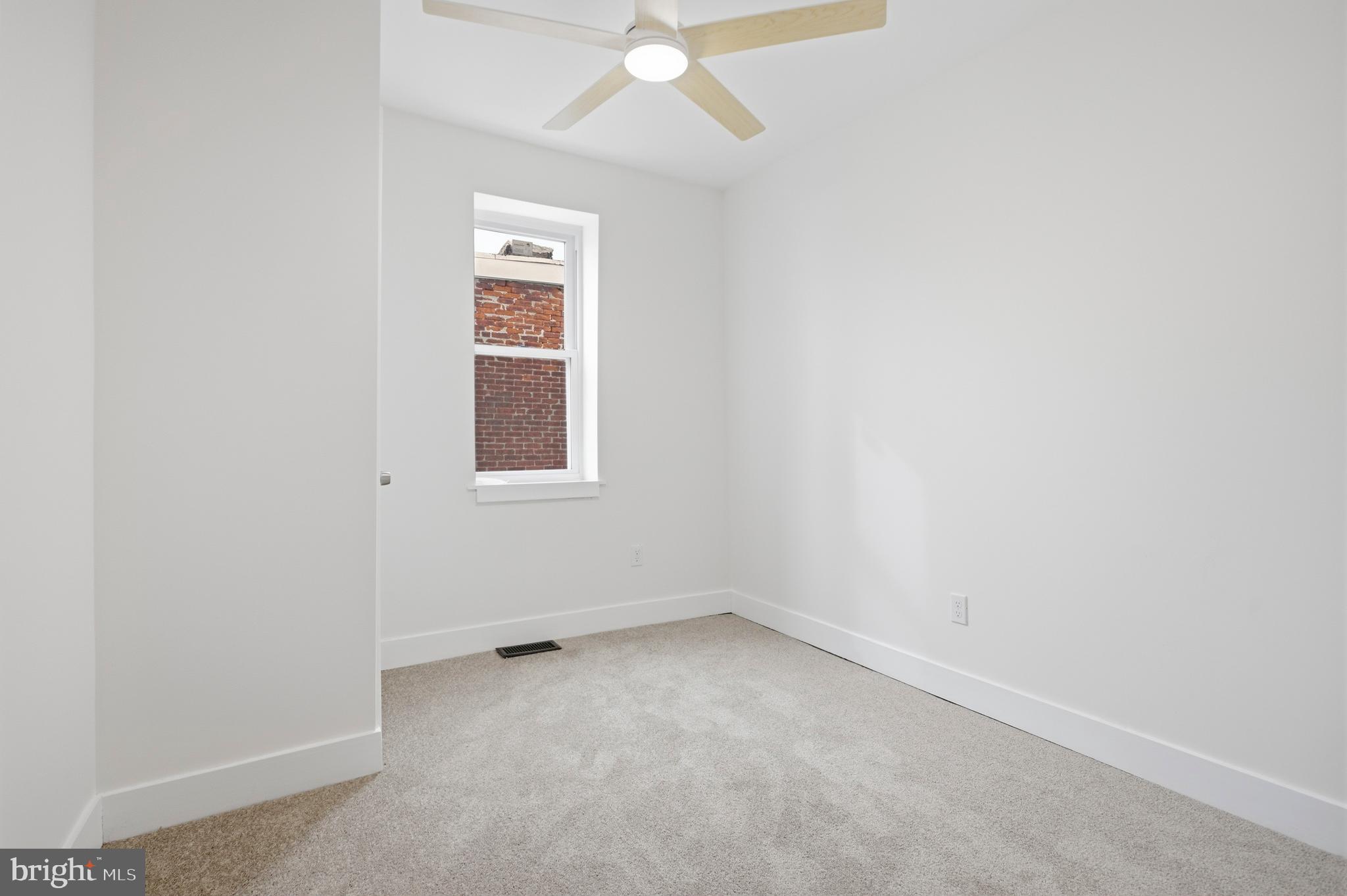 EDDINGTON GDNS - Residential