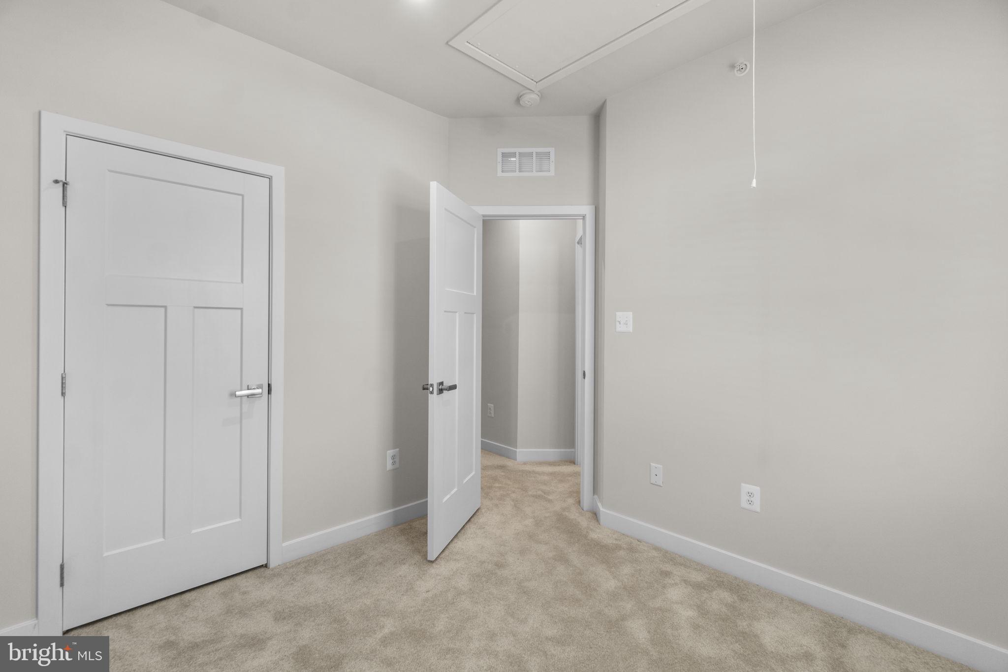 LAKE LINGANORE OAKDALE - Residential