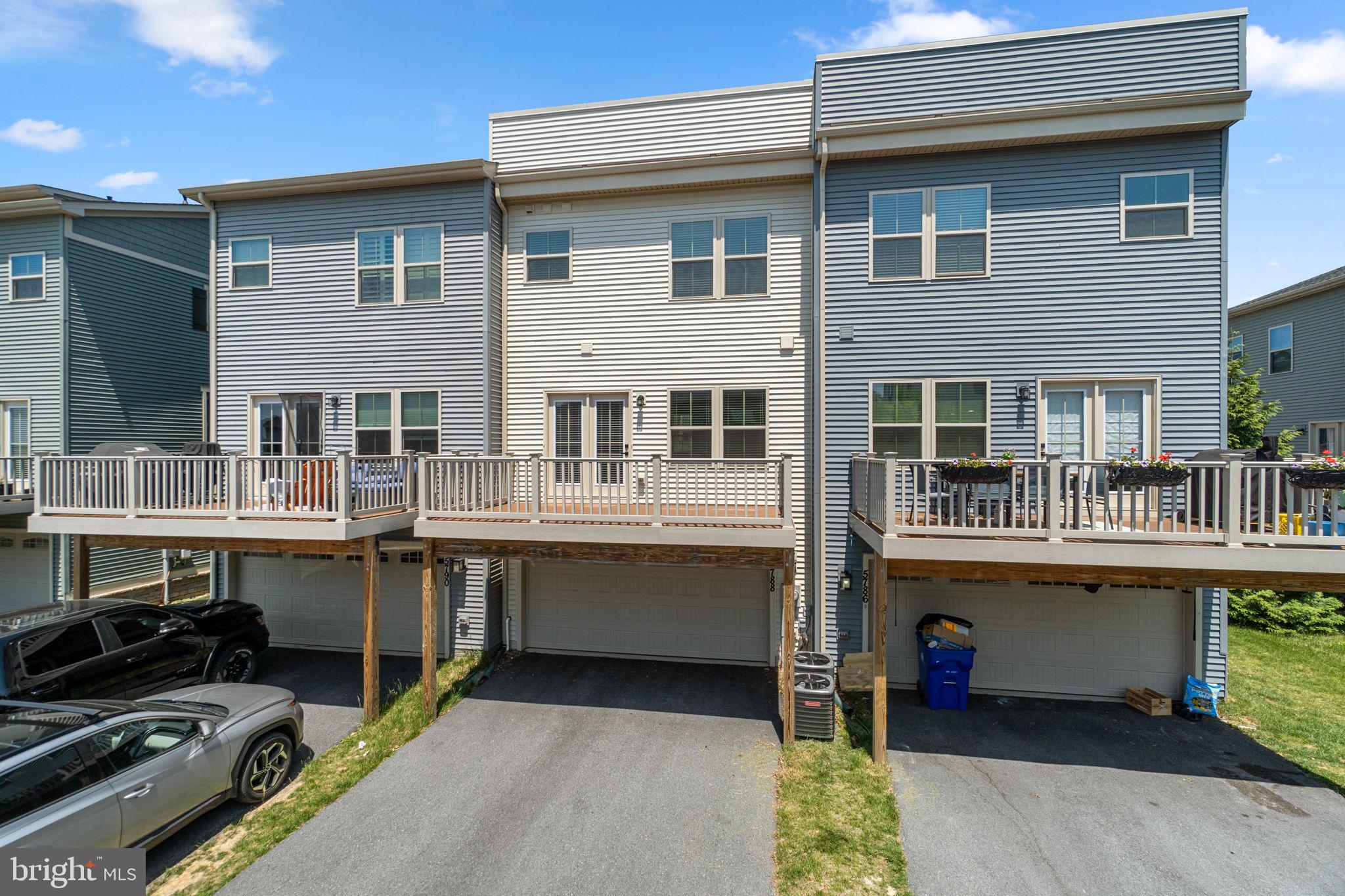 LAKE LINGANORE OAKDALE - Residential